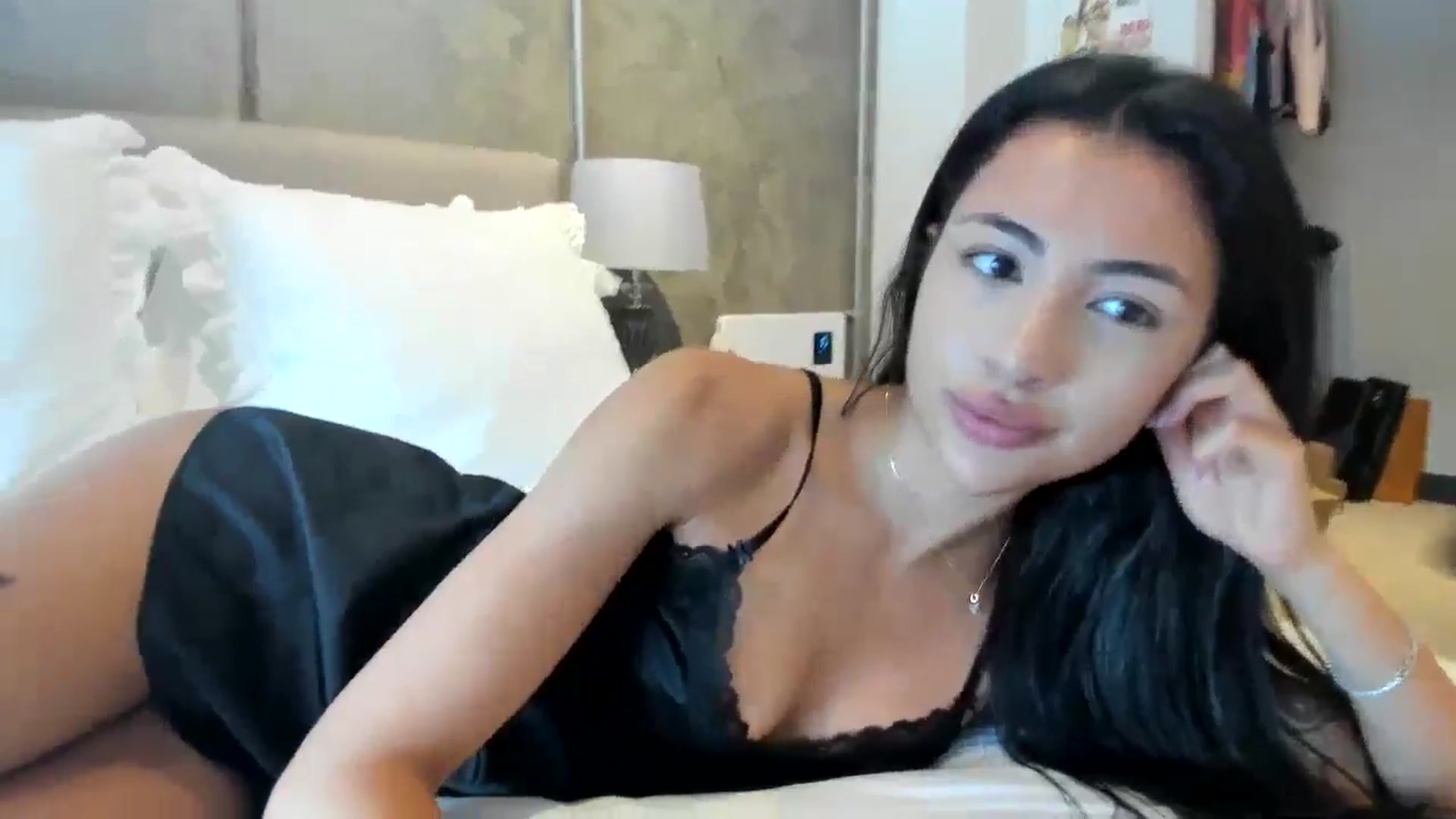 Gallery image thumbnail from princessjasx's myfreecams stream on, 10/06/2024, 12:04 image 5 of 20