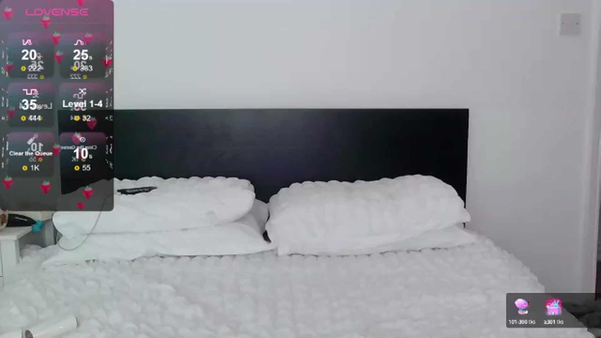 Gallery image thumbnail from princessxxlia's myfreecams stream on, 08/18/2024, 14:29 image 4 of 20