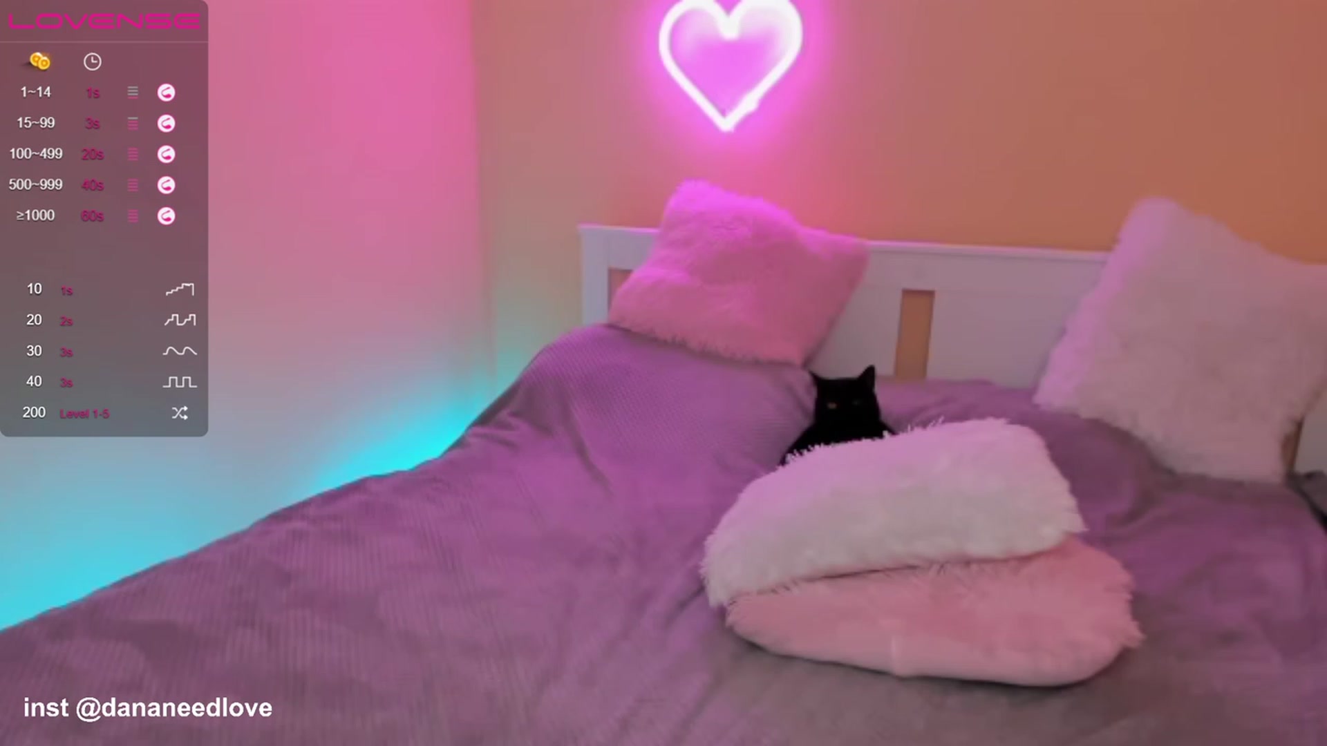 Gallery image thumbnail from pristine_edge's myfreecams stream on, 11/21/2022, 23:53 image 10 of 20