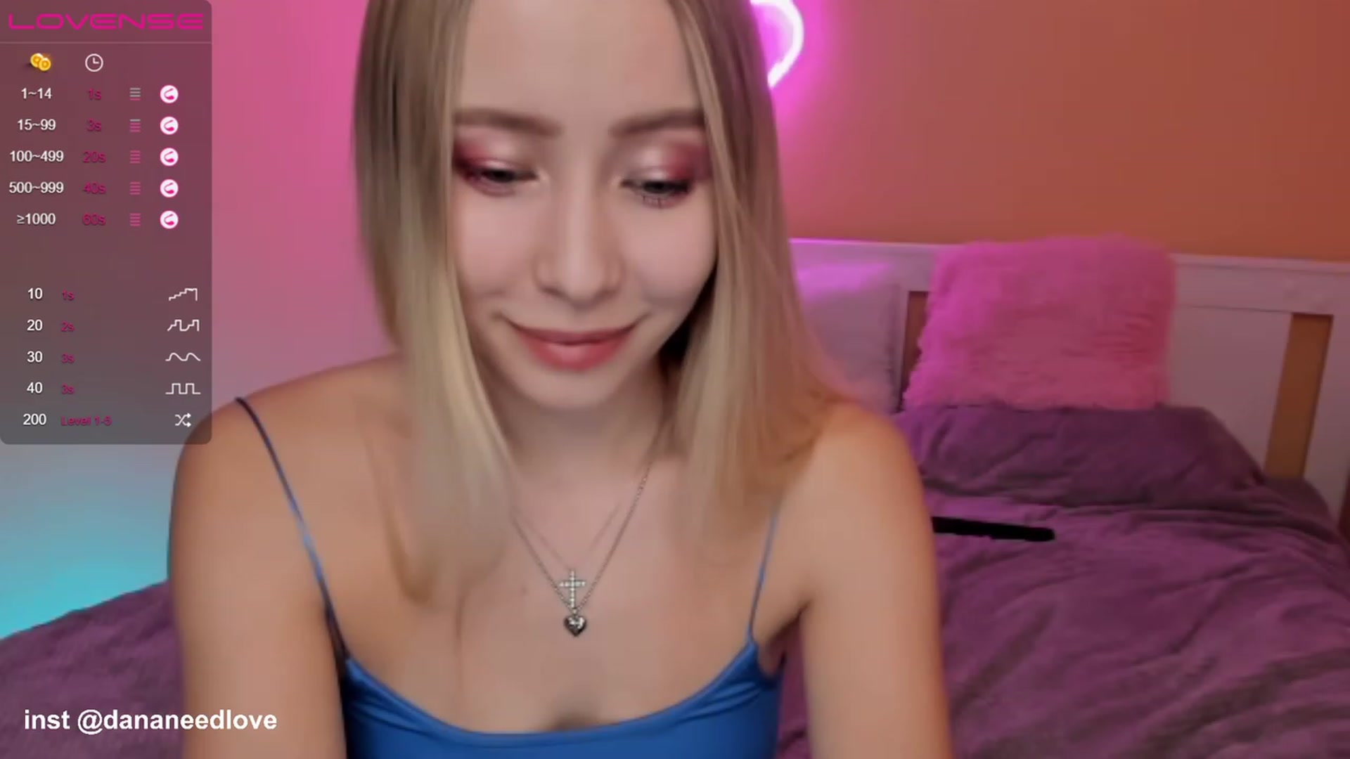 Gallery image thumbnail from pristine_edge's myfreecams stream on, 11/23/2022, 24:28 image 15 of 20