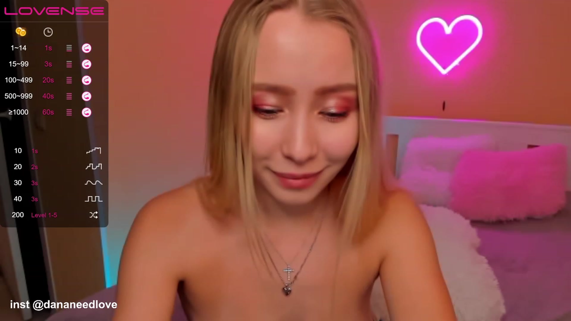 Gallery image thumbnail from pristine_edge's myfreecams stream on, 11/25/2022, 24:05 image 1 of 20