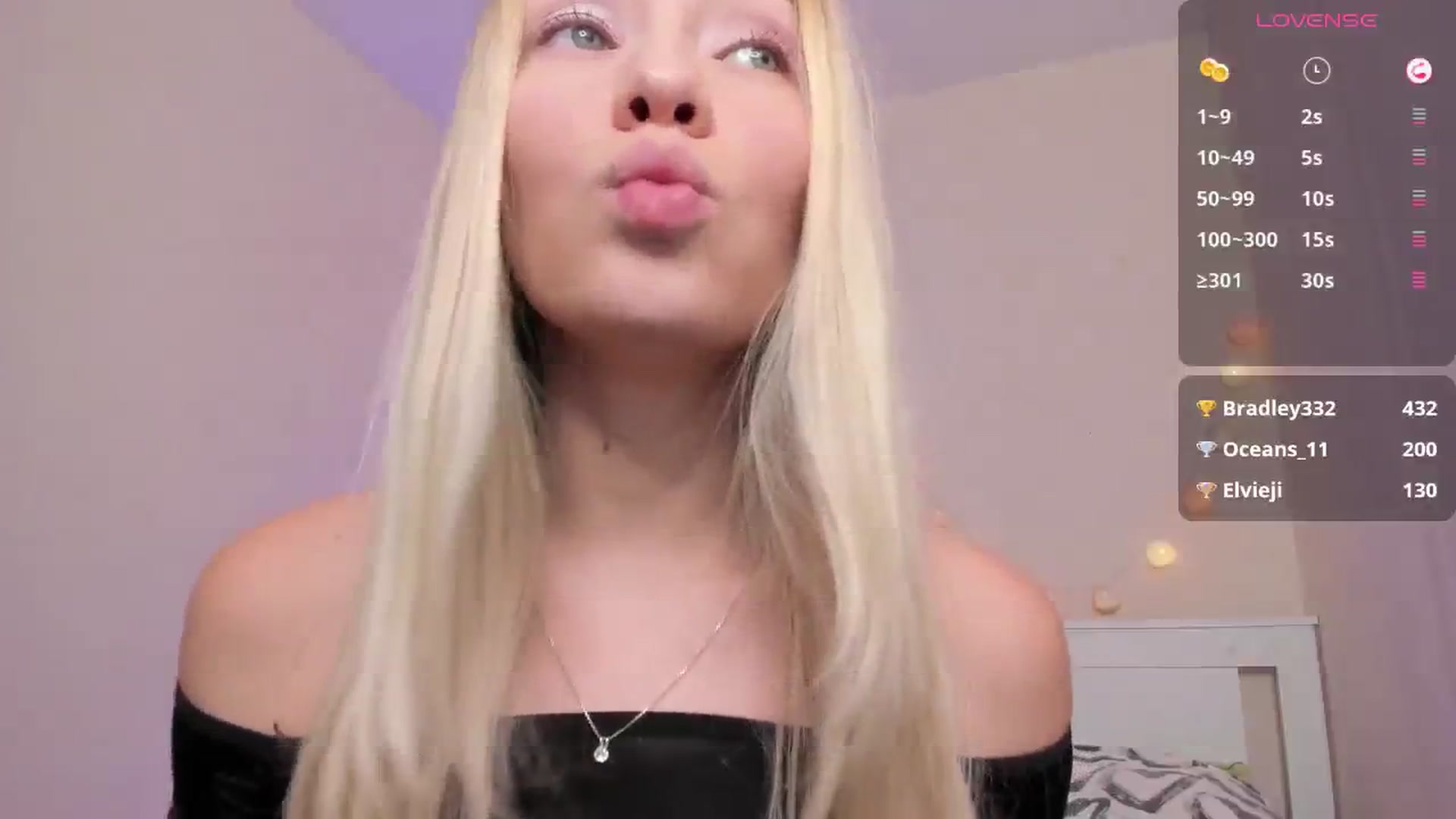 Gallery image thumbnail from pristine_edge's myfreecams stream on, 10/22/2024, 01:19 image 19 of 20