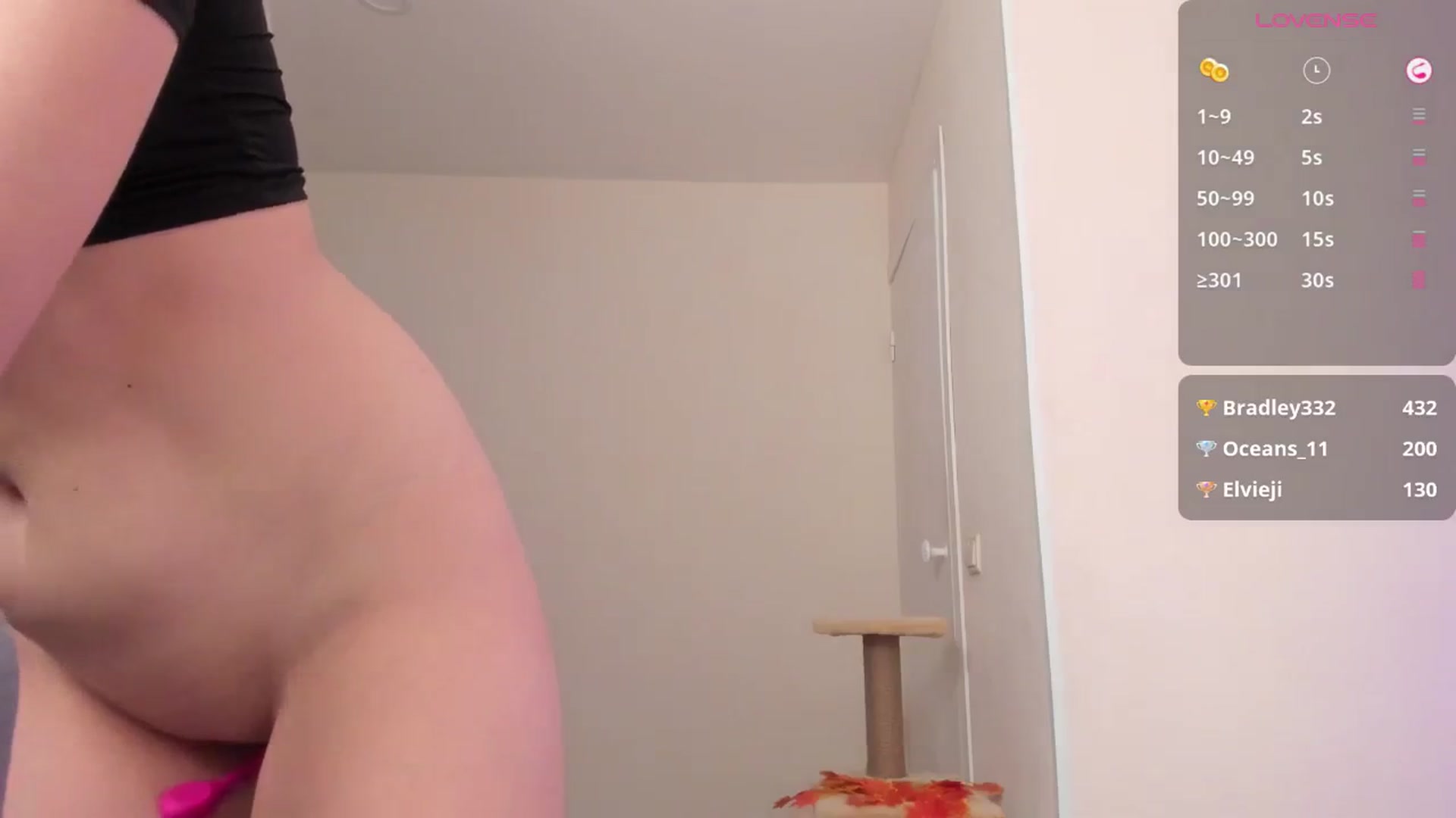 Gallery image thumbnail from pristine_edge's myfreecams stream on, 10/22/2024, 01:19 image 15 of 20