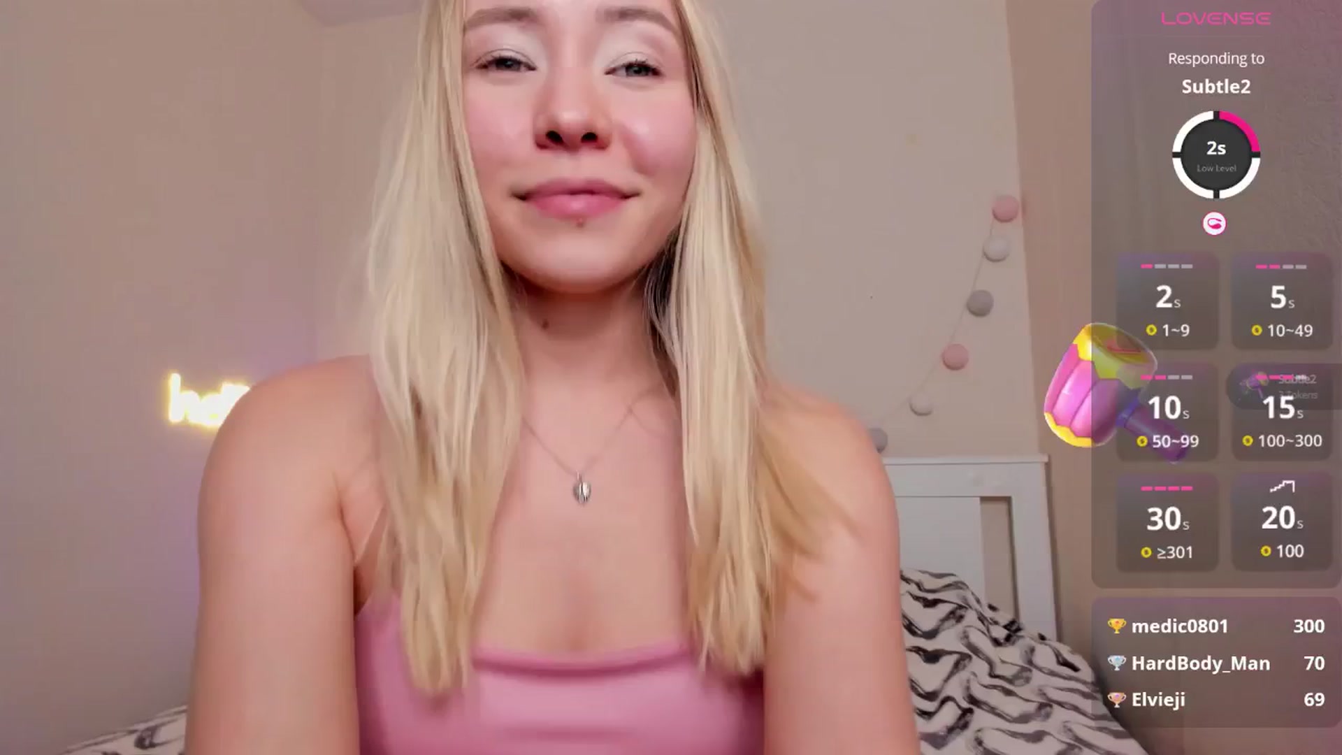 Gallery image thumbnail from pristine_edge's myfreecams stream on, 06/23/2025, 24:00 image 6 of 20