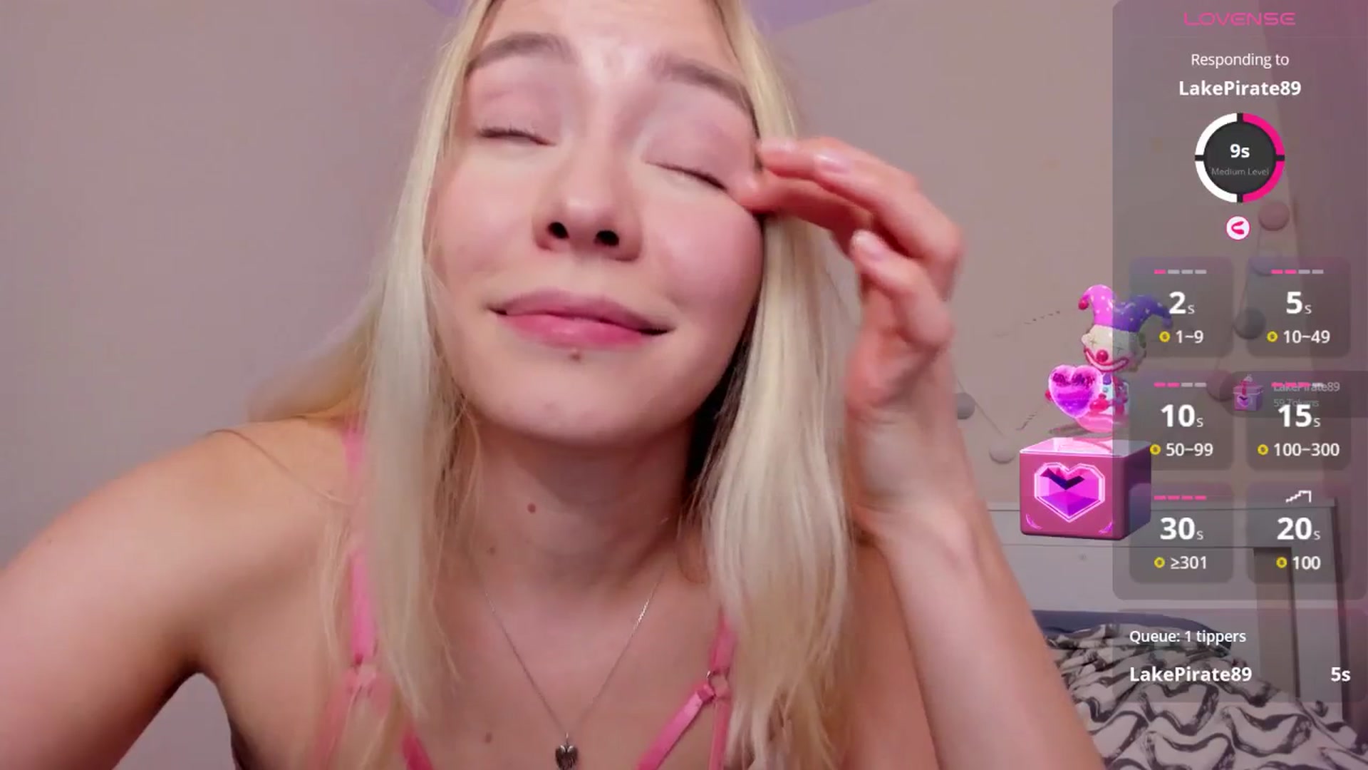 Gallery image thumbnail from pristine_edge's myfreecams stream on, 07/01/2025, 23:51 image 14 of 20
