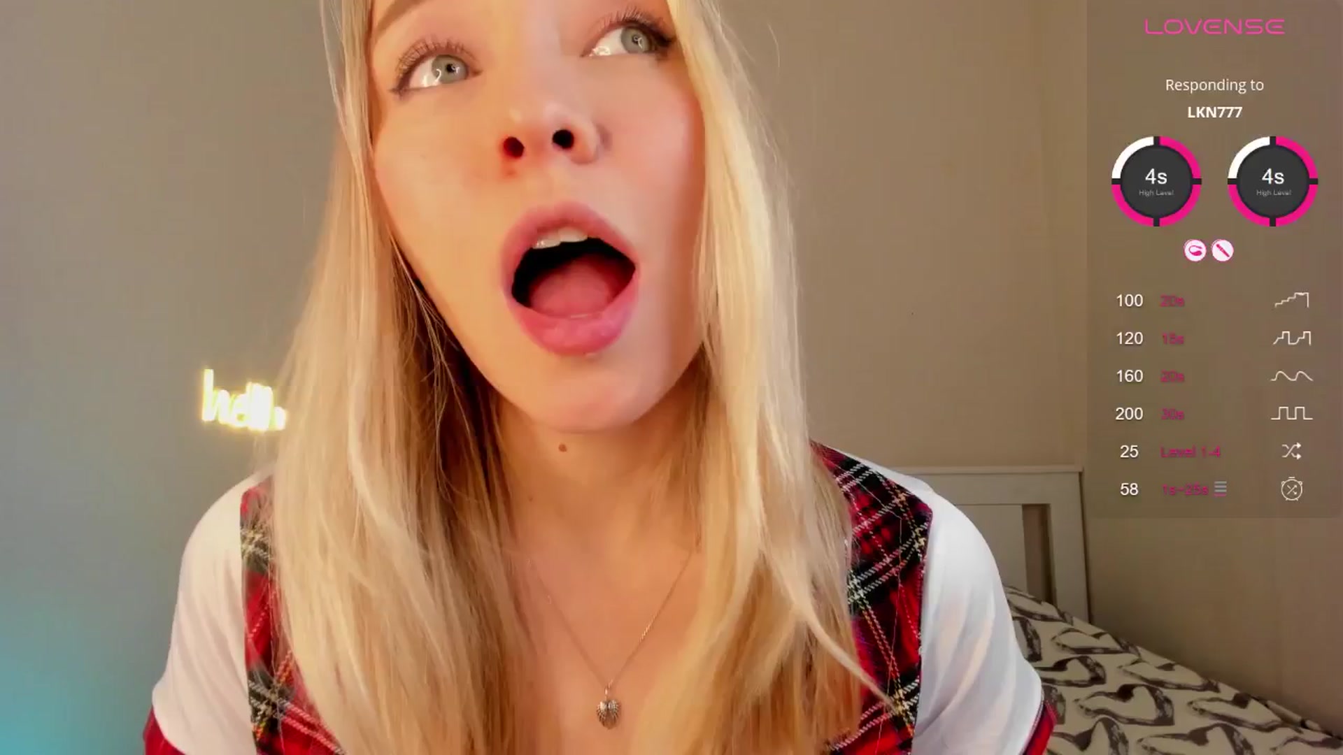 Gallery image thumbnail from pristine_edge's myfreecams stream on, 12/23/2025, 03:15 image 11 of 20