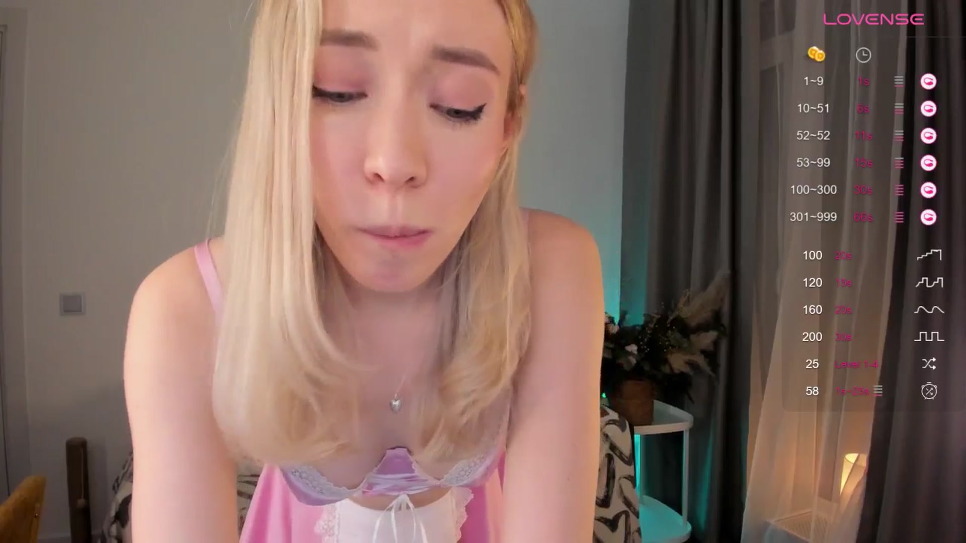 Gallery image thumbnail from pristine_edge's myfreecams stream on, 12/29/2025, 22:33 image 12 of 20