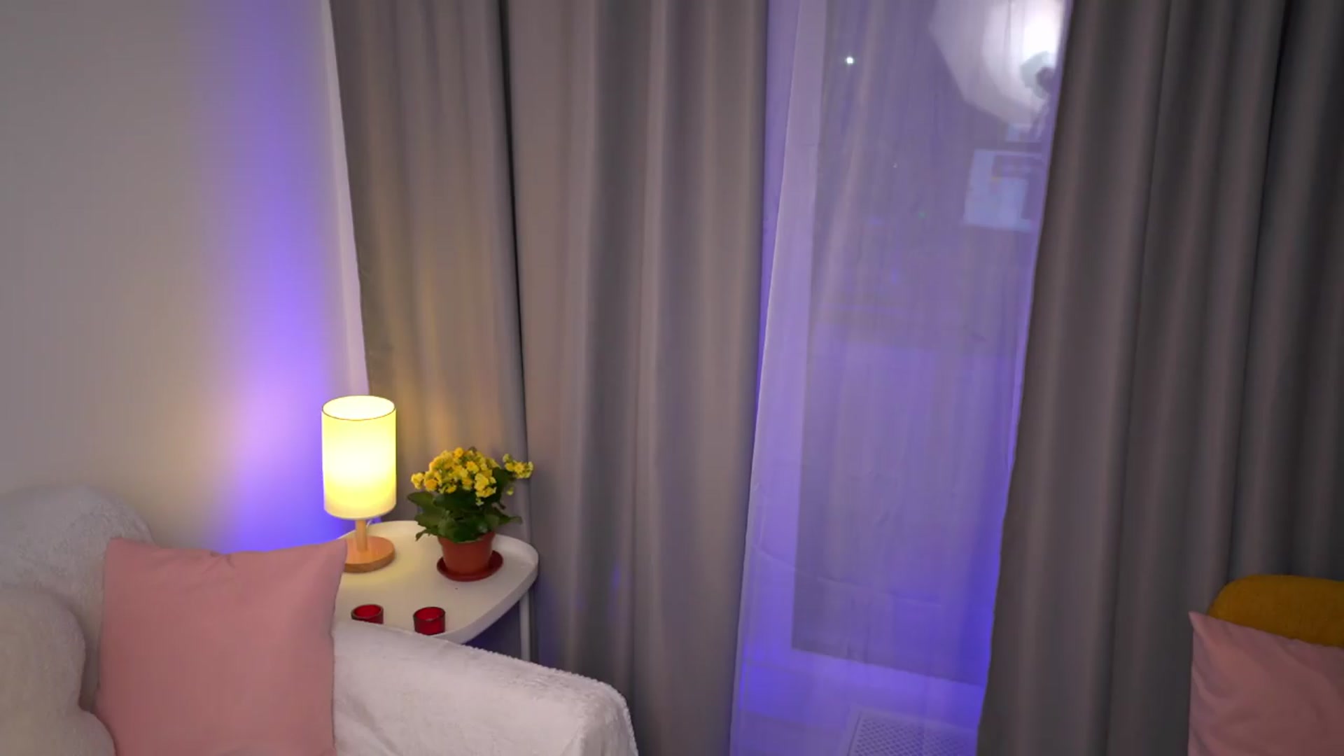 Gallery image thumbnail from pristine_edge's myfreecams stream on, 05/12/2026, 01:12 image 2 of 20