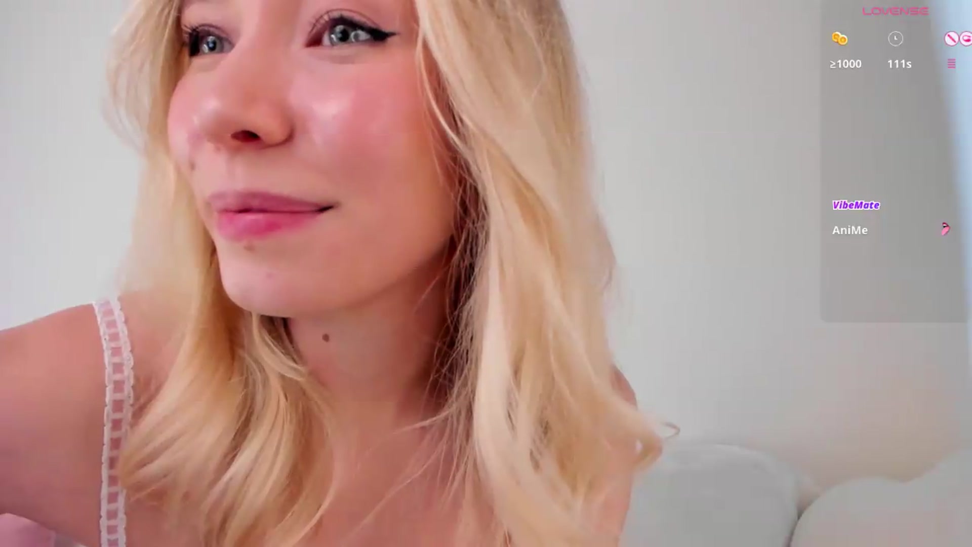 Gallery image thumbnail from pristine_edge's myfreecams stream on, 06/11/2026, 03:55 image 19 of 20