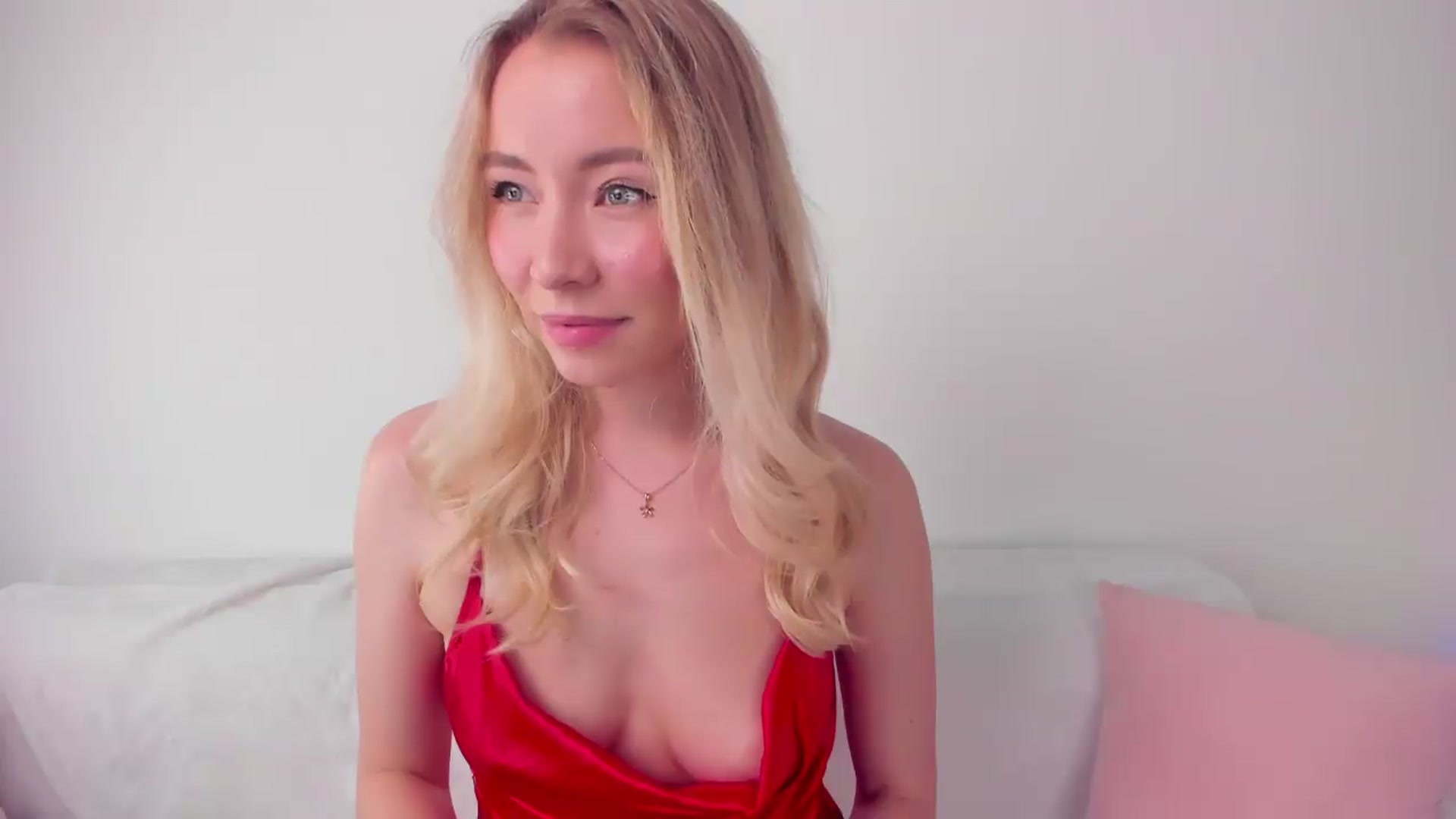 Gallery image thumbnail from pristine_edge's myfreecams stream on, 06/21/2026, 24:00 image 20 of 20