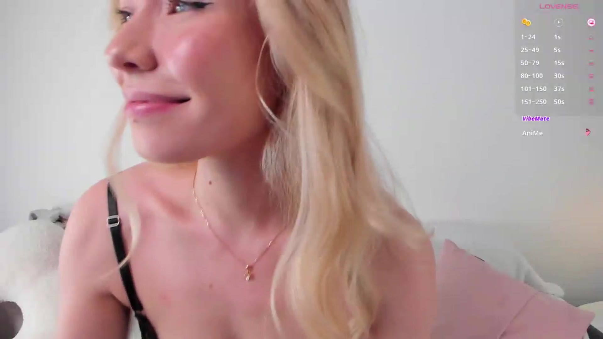 Gallery image thumbnail from pristine_edge's myfreecams stream on, 07/17/2026, 02:12 image 15 of 20