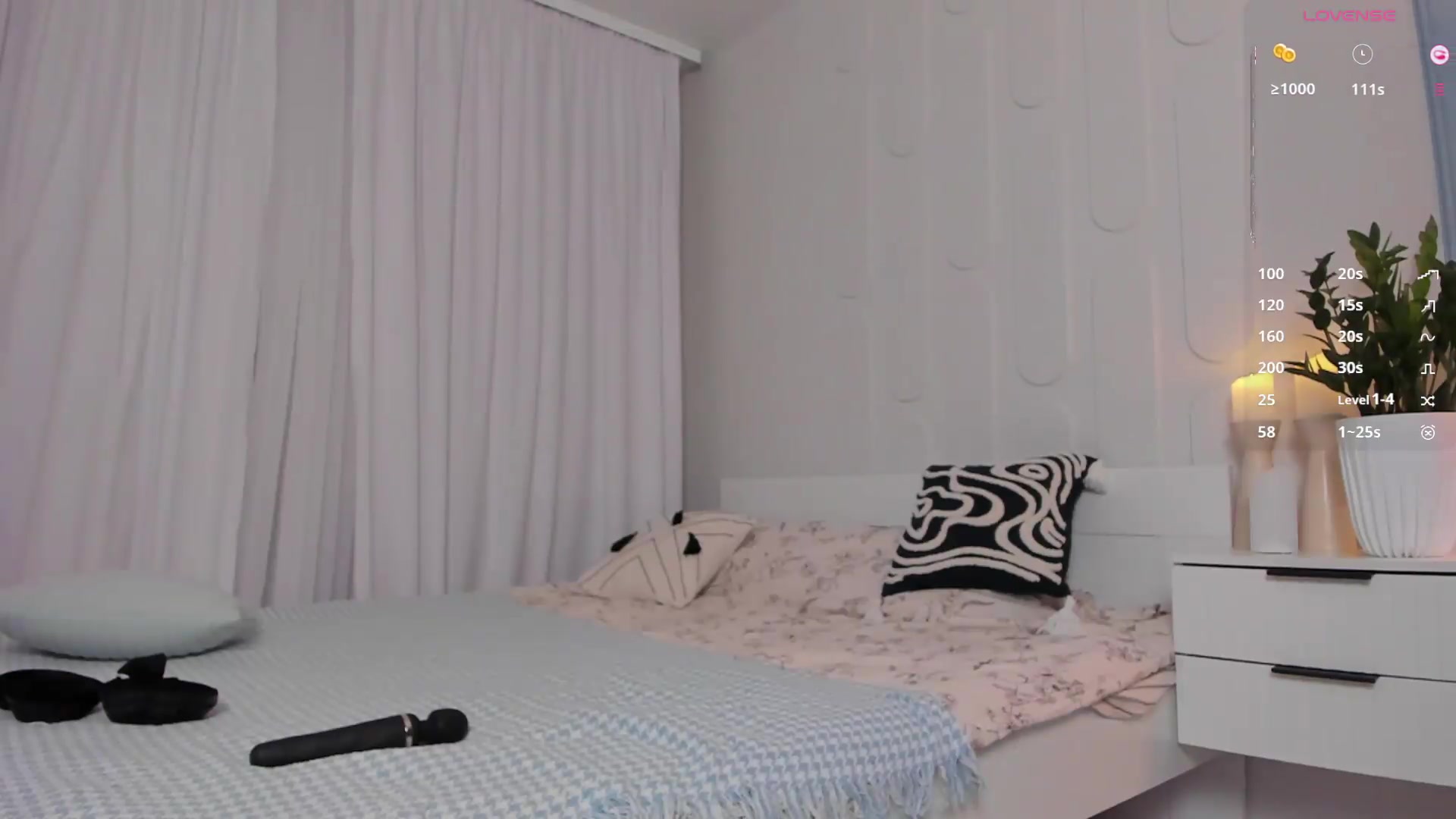 Gallery image thumbnail from pristine_edge's myfreecams stream on, 09/05/2026, 24:37 image 17 of 20