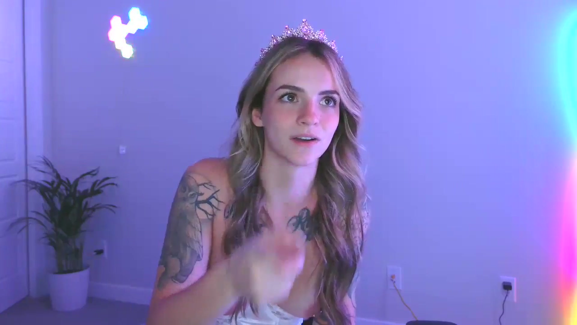 Gallery image thumbnail from puddinbunz69's myfreecams stream on, 05/01/2024, 24:42 image 11 of 20