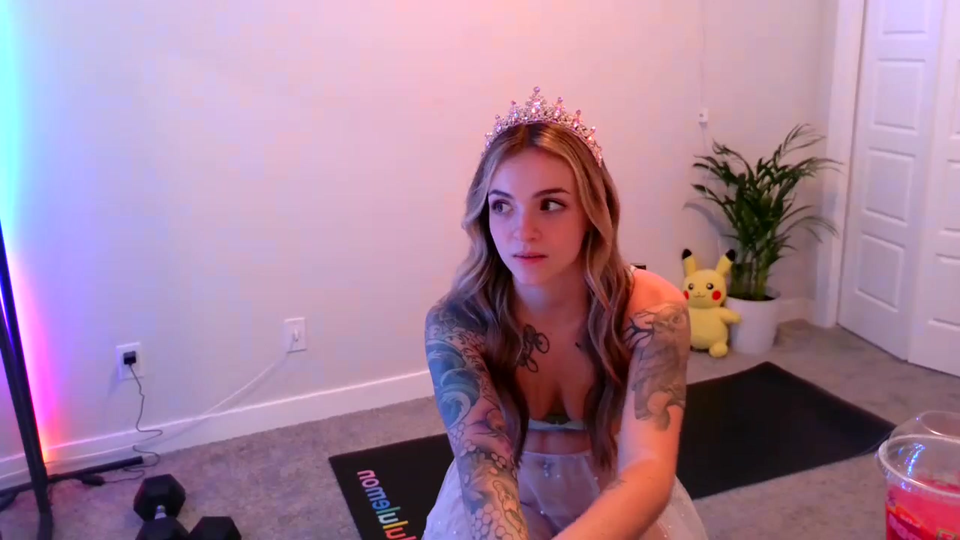 Gallery image thumbnail from puddinbunz69's myfreecams stream on, 05/03/2024, 02:41 image 15 of 20