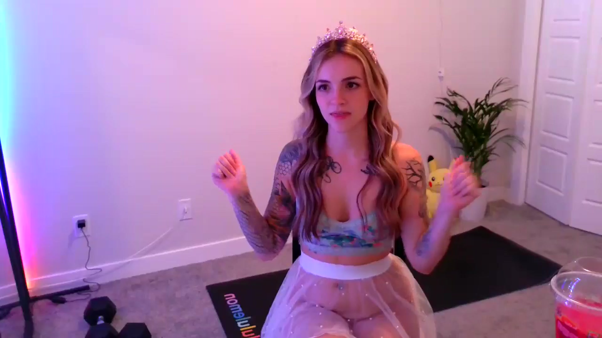 Gallery image thumbnail from puddinbunz69's myfreecams stream on, 05/03/2024, 02:41 image 11 of 20