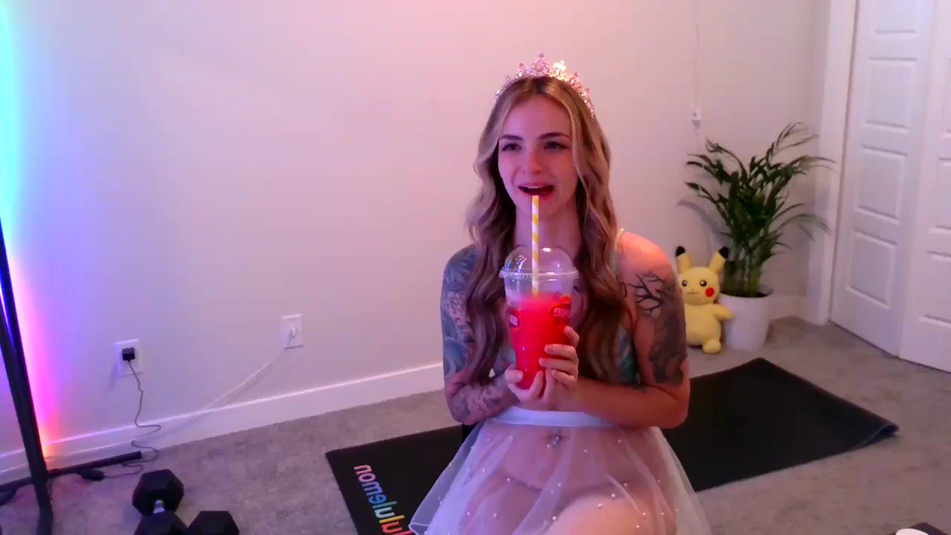 Gallery image thumbnail from puddinbunz69's myfreecams stream on, 05/03/2024, 02:41 image 7 of 20