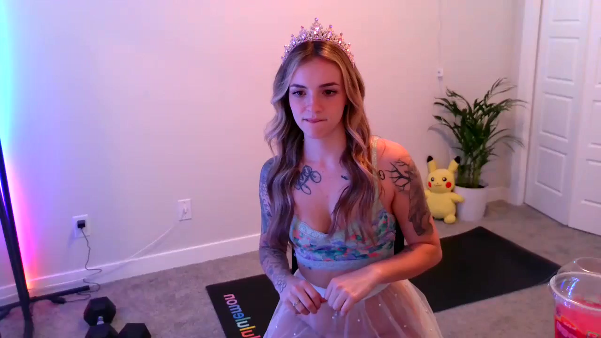 Gallery image thumbnail from puddinbunz69's myfreecams stream on, 05/03/2024, 02:41 image 17 of 20