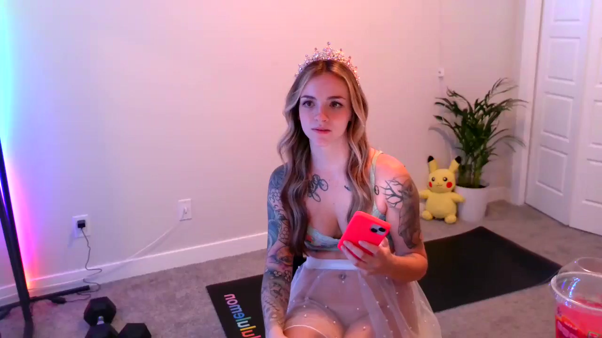 Gallery image thumbnail from puddinbunz69's myfreecams stream on, 05/03/2024, 02:41 image 14 of 20