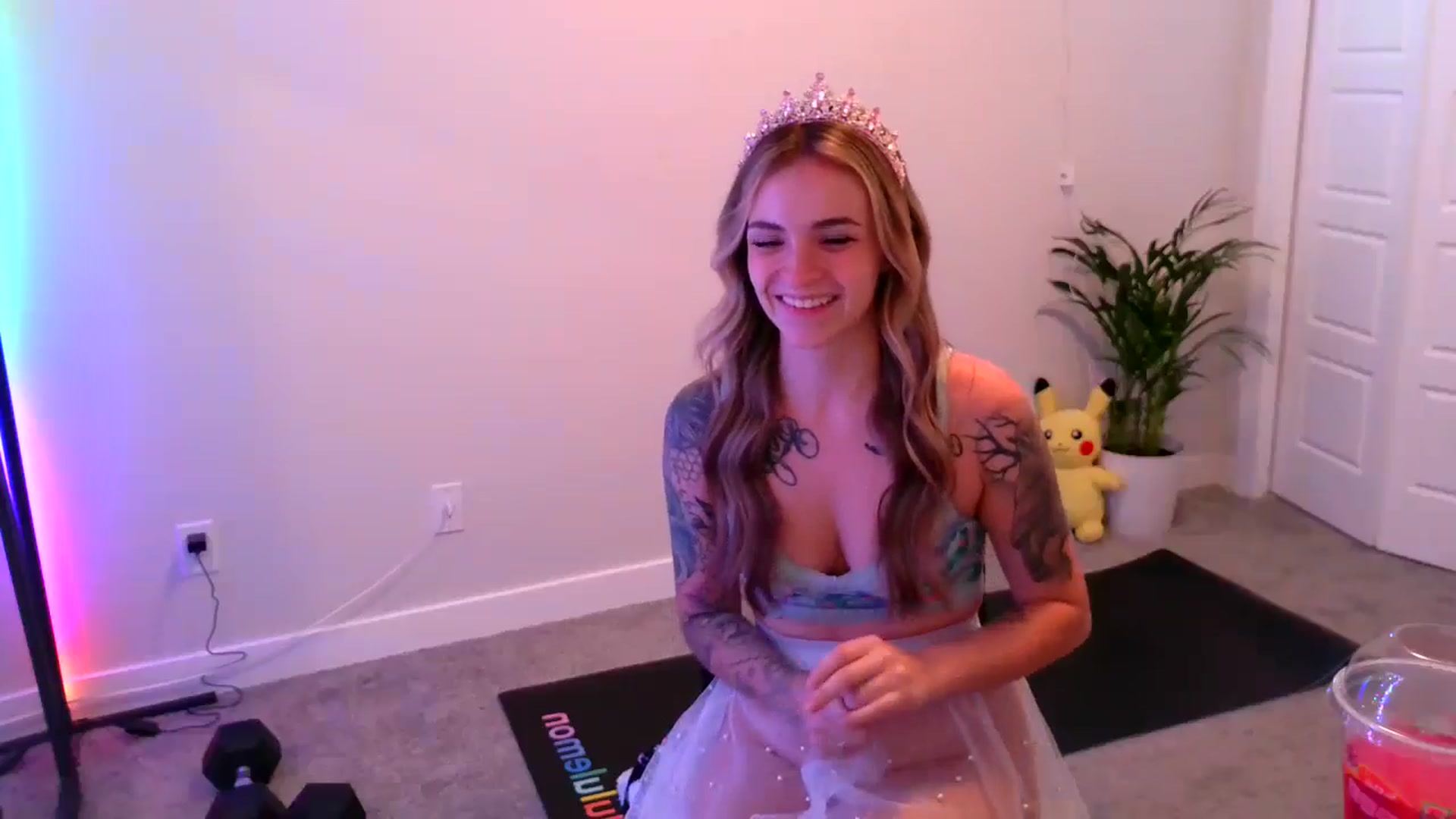 Gallery image thumbnail from puddinbunz69's myfreecams stream on, 05/03/2024, 02:41 image 19 of 20
