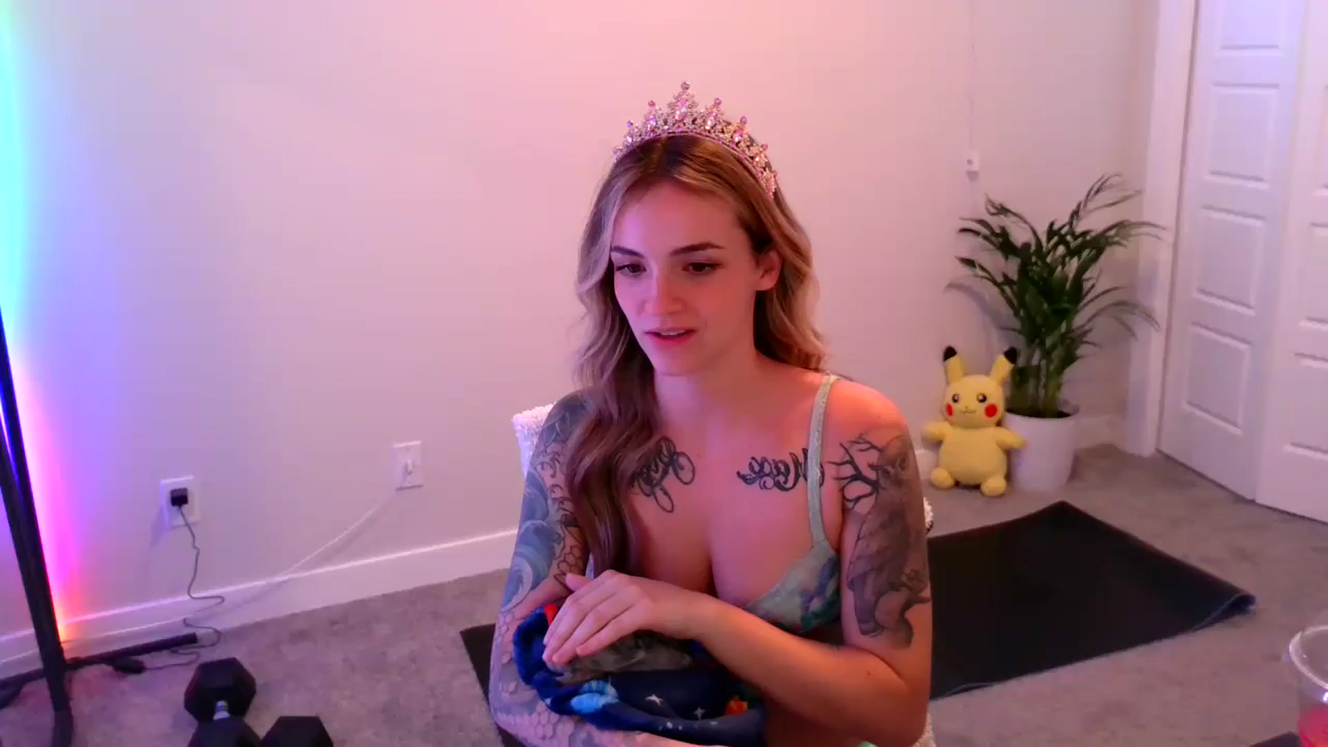 Gallery image thumbnail from puddinbunz69's myfreecams stream on, 05/03/2024, 04:34 image 9 of 20