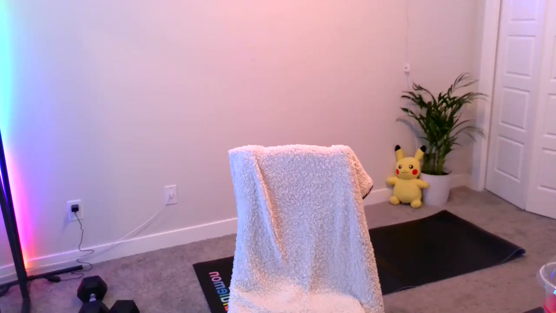 Gallery image thumbnail from puddinbunz69's myfreecams stream on, 05/03/2024, 04:34 image 8 of 20