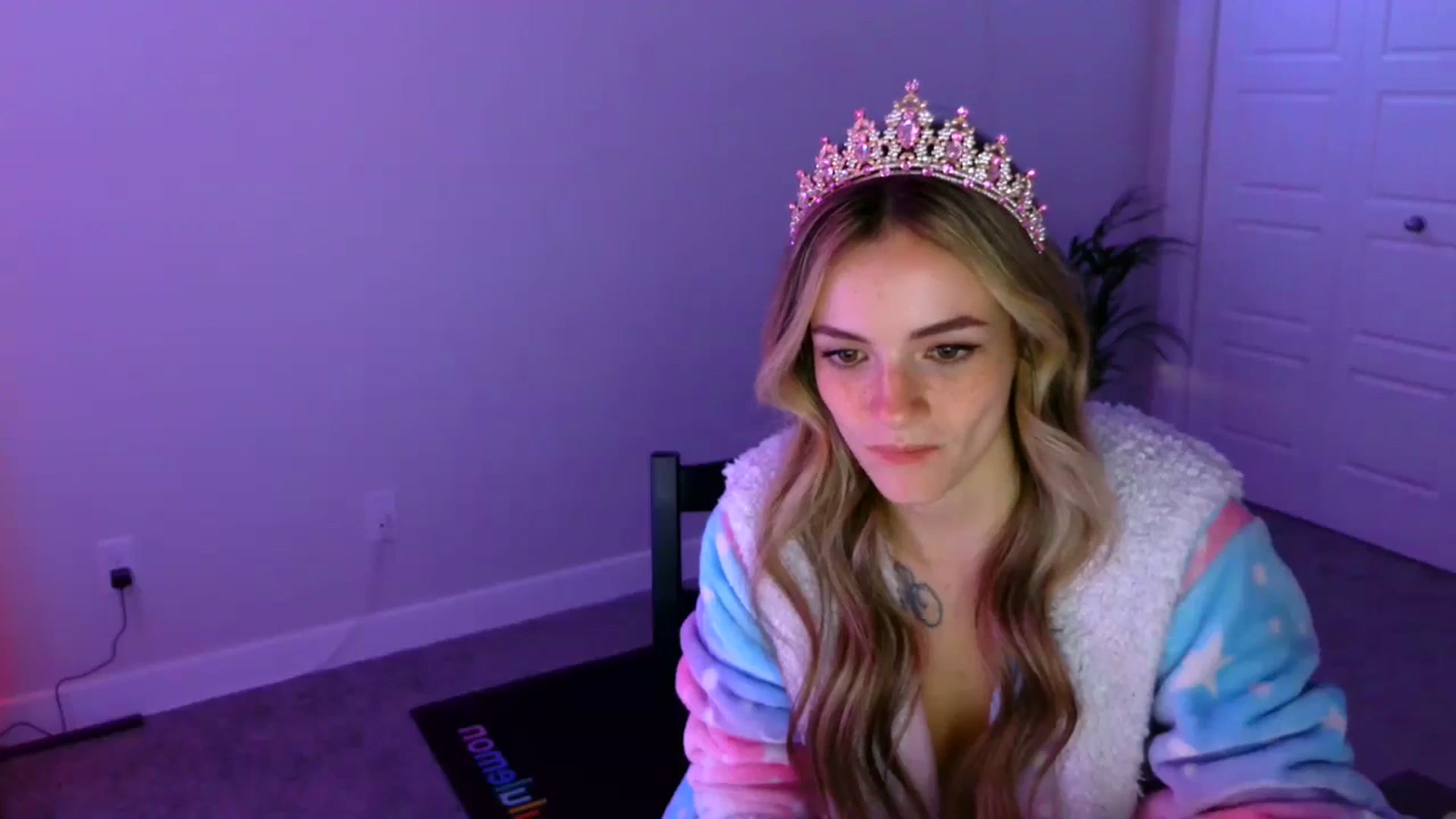Gallery image thumbnail from puddinbunz69's myfreecams stream on, 05/04/2024, 02:38 image 16 of 20