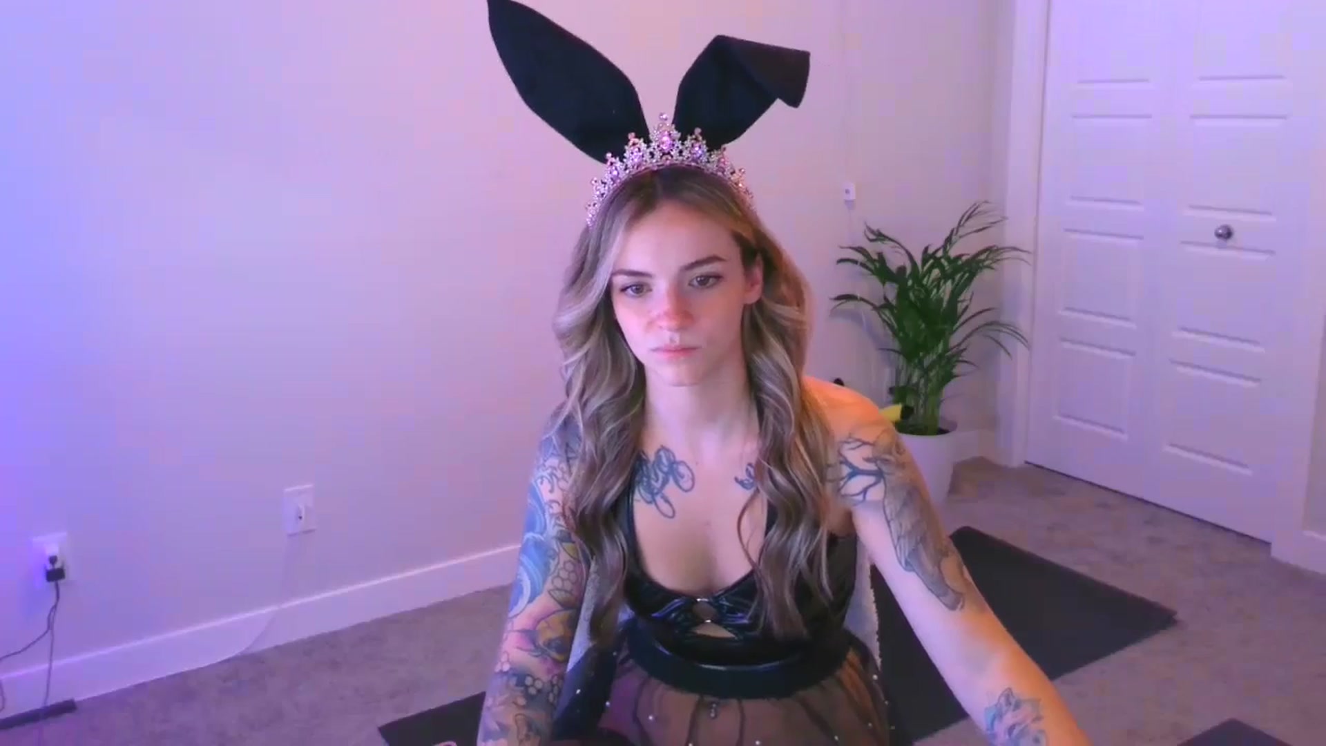 Gallery image thumbnail from puddinbunz69's myfreecams stream on, 05/04/2024, 23:41 image 14 of 20