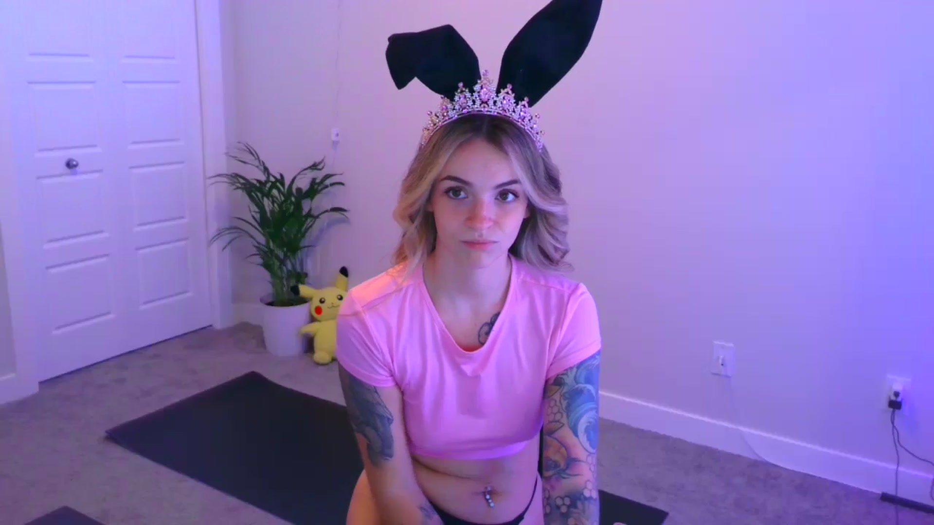 Gallery image thumbnail from puddinbunz69's myfreecams stream on, 05/04/2024, 23:41 image 4 of 20