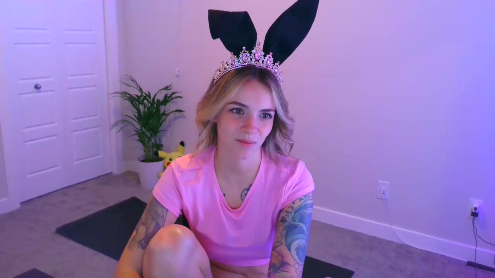 Gallery image thumbnail from puddinbunz69's myfreecams stream on, 05/04/2024, 23:41 image 2 of 20