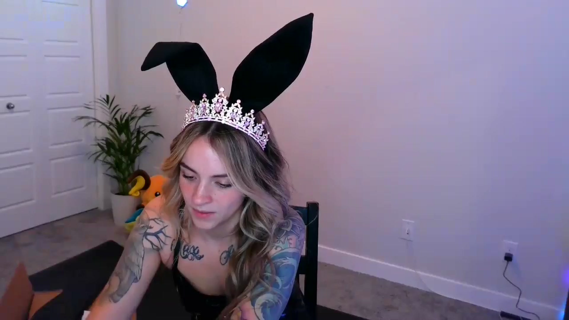 Gallery image thumbnail from puddinbunz69's myfreecams stream on, 05/07/2024, 24:48 image 7 of 20