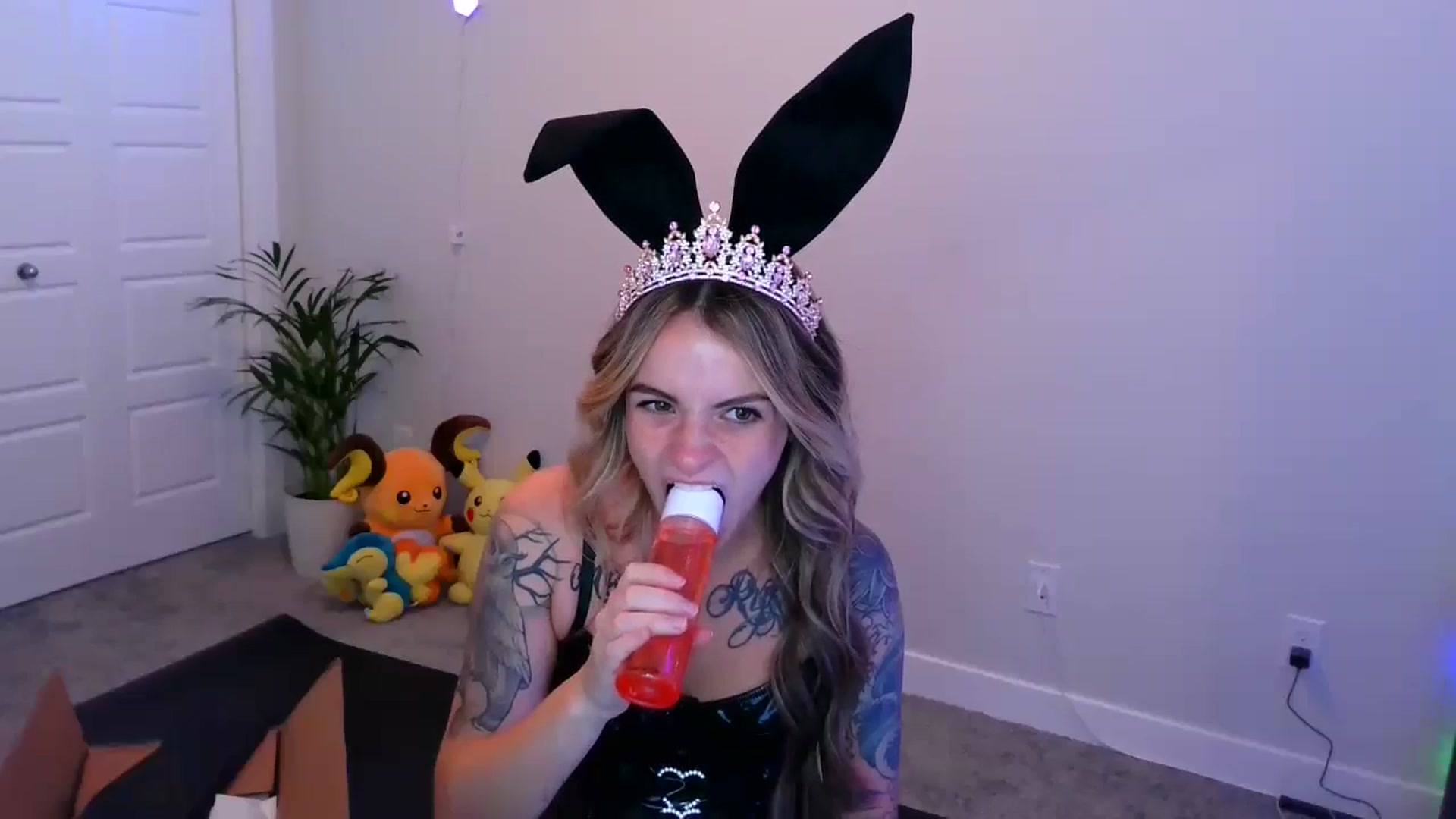 Gallery image thumbnail from puddinbunz69's myfreecams stream on, 05/07/2024, 24:48 image 11 of 20