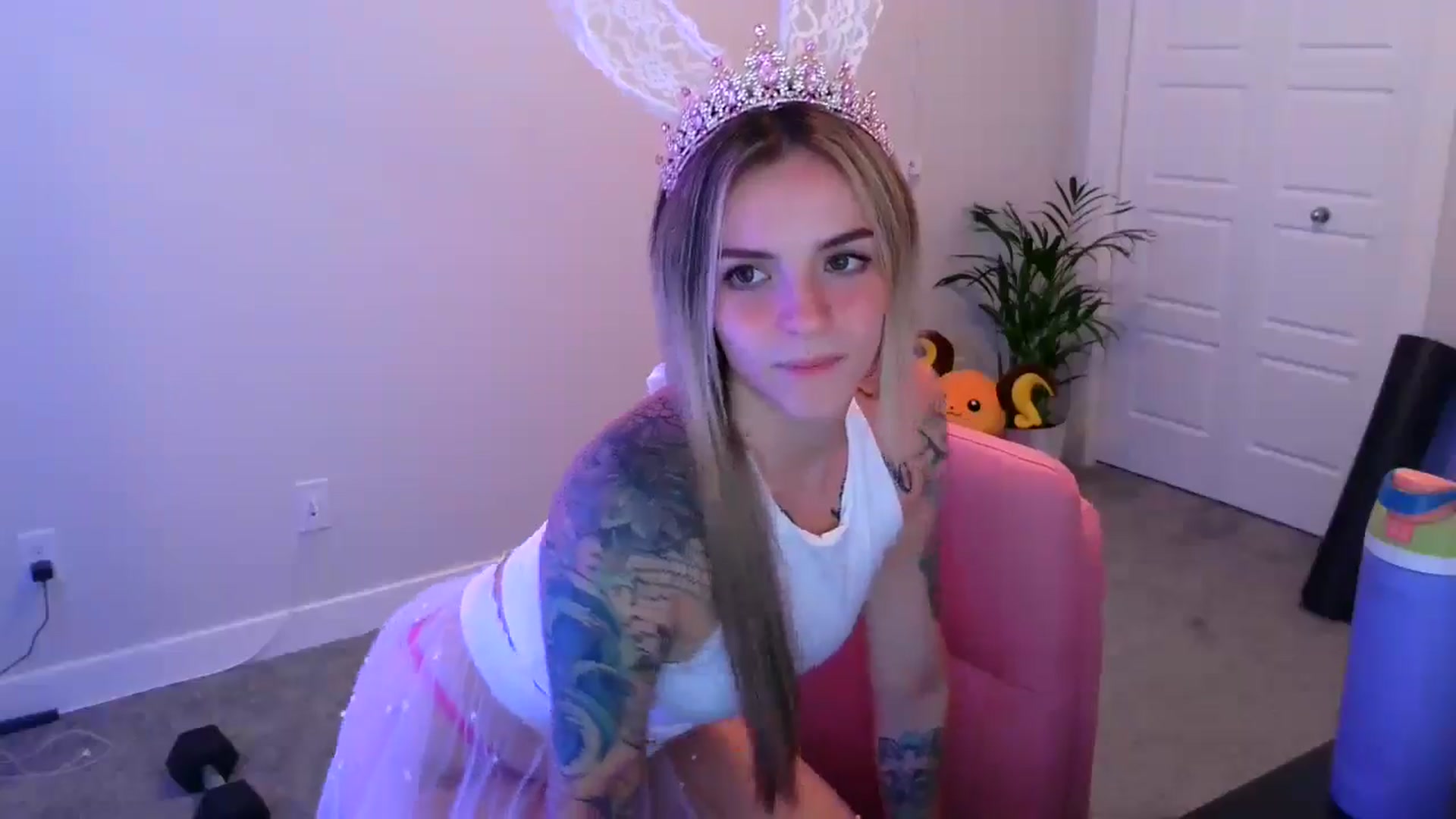 Gallery image thumbnail from puddinbunz69's myfreecams stream on, 05/08/2024, 07:13 image 18 of 20