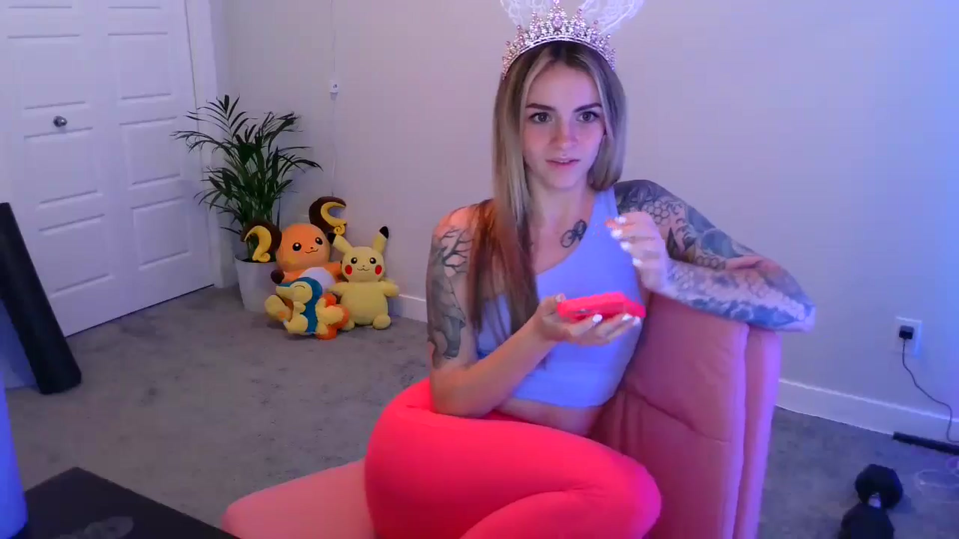 Gallery image thumbnail from puddinbunz69's myfreecams stream on, 05/08/2024, 20:04 image 10 of 20