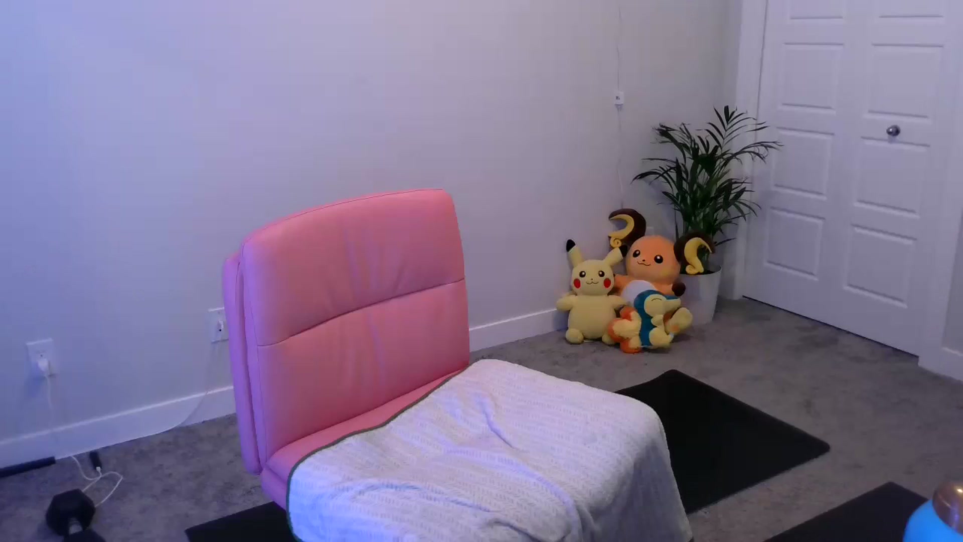 Gallery image thumbnail from puddinbunz69's myfreecams stream on, 05/09/2024, 24:42 image 18 of 20
