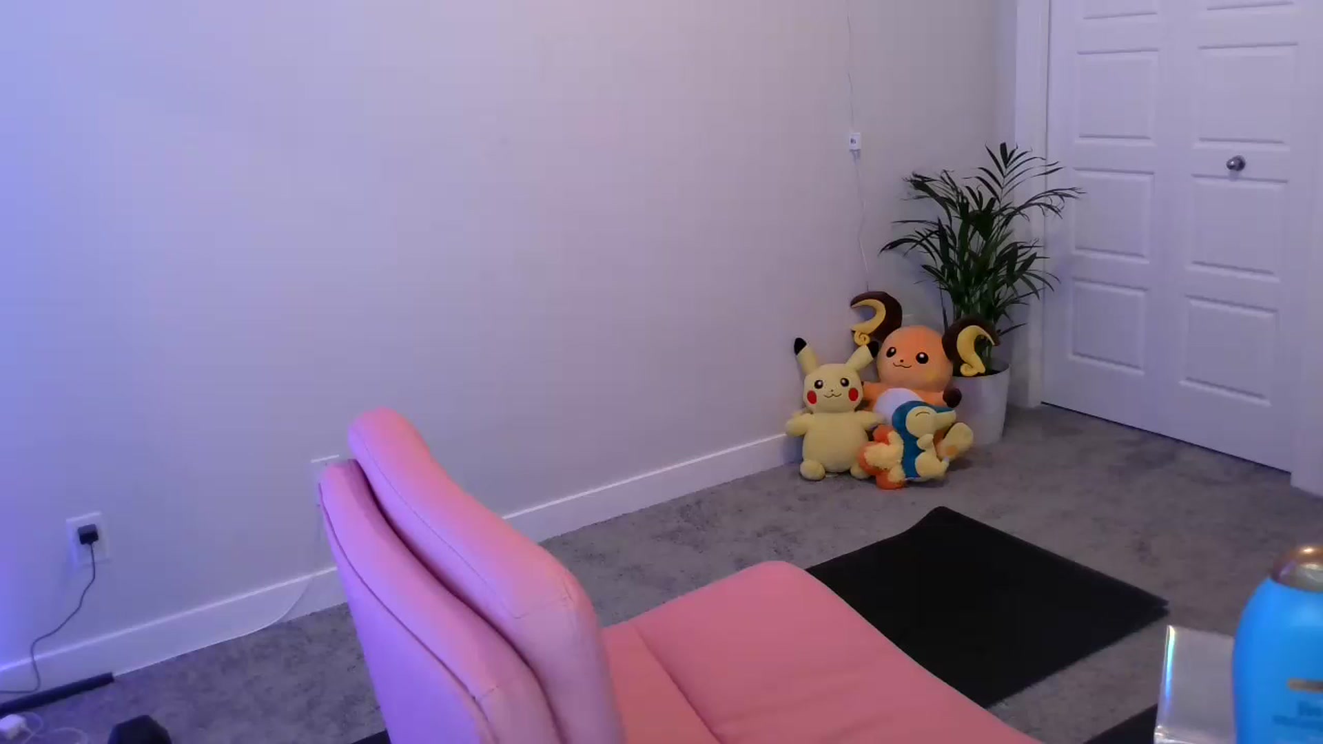 Gallery image thumbnail from puddinbunz69's myfreecams stream on, 05/09/2024, 24:42 image 2 of 20