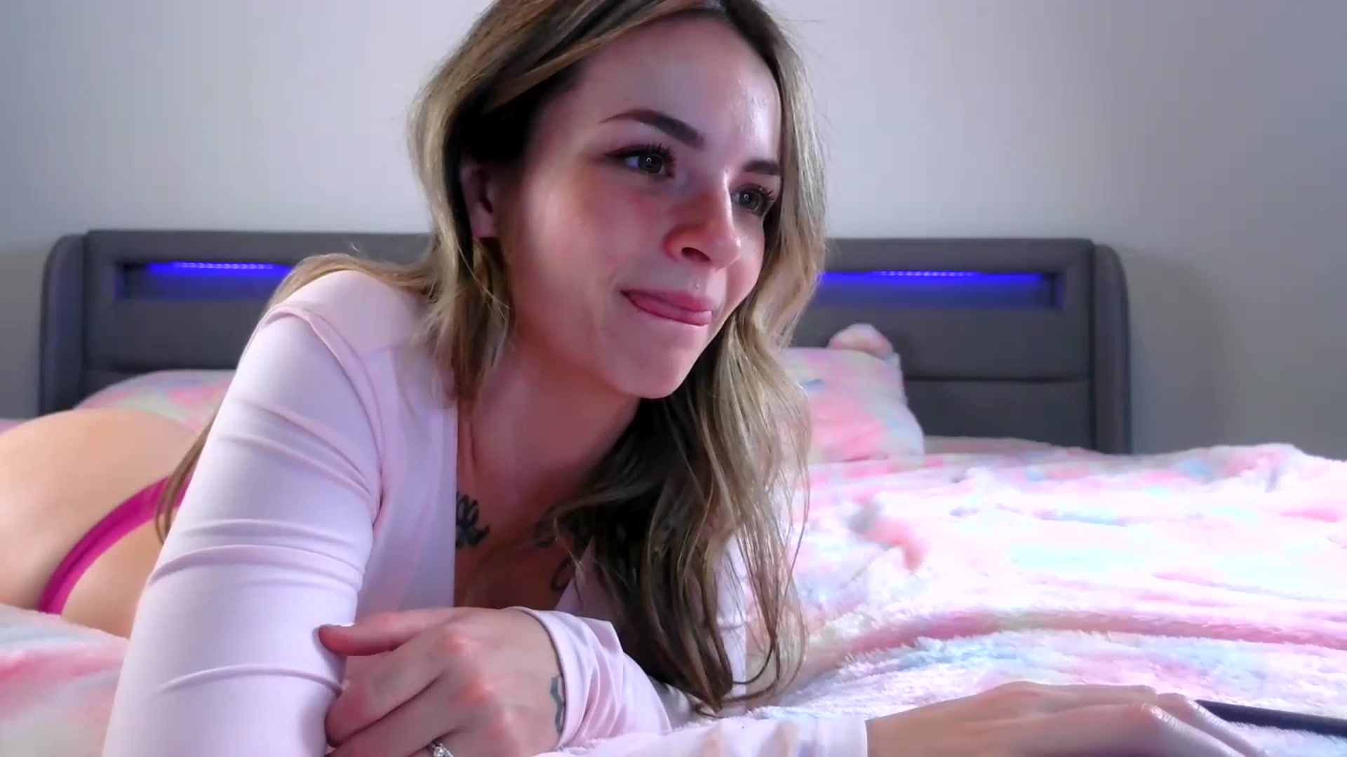 Gallery image thumbnail from puddinbunz69's myfreecams stream on, 05/13/2024, 06:10 image 18 of 20