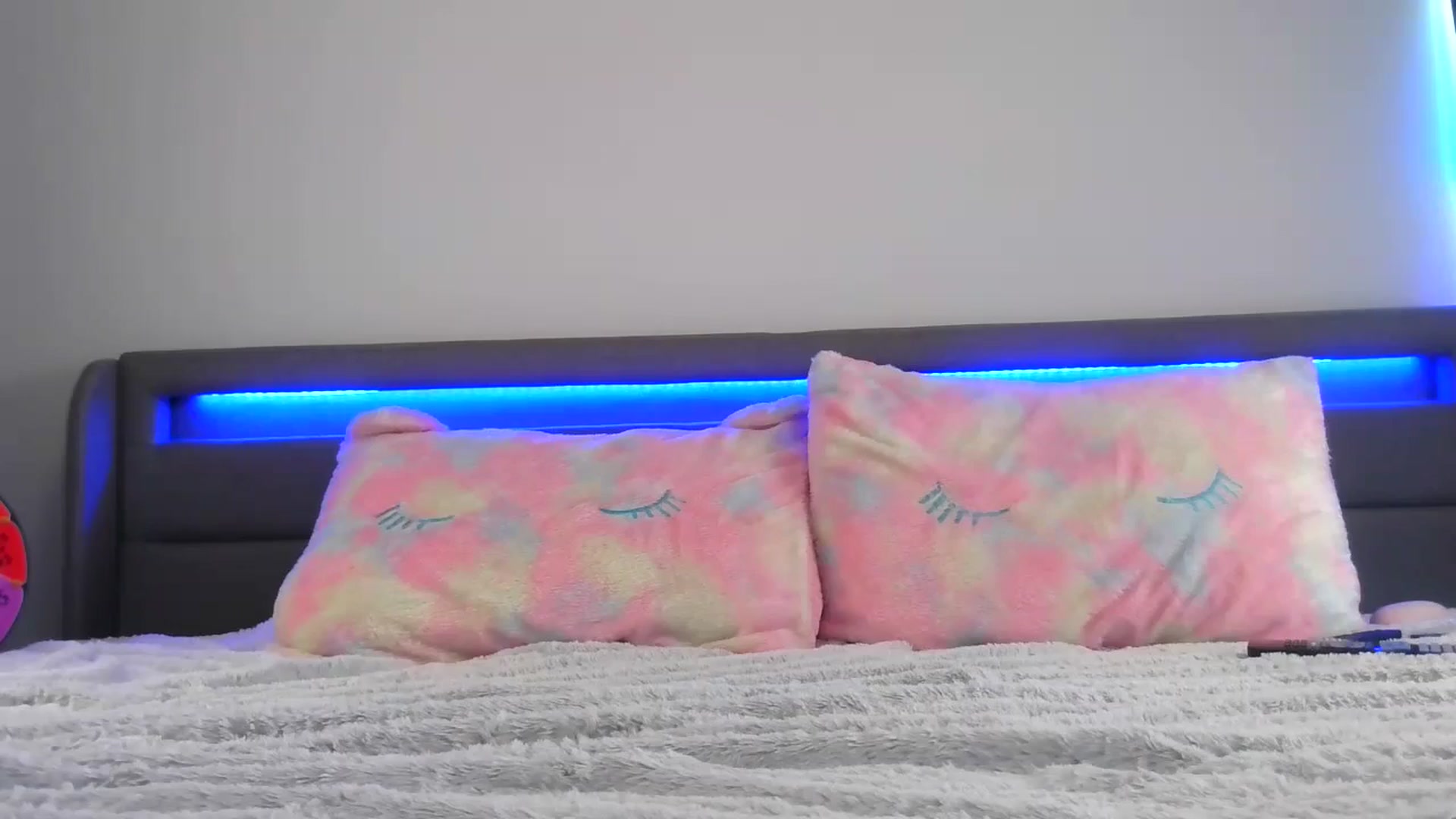 Gallery image thumbnail from puddinbunz69's myfreecams stream on, 05/13/2024, 19:53 image 6 of 20