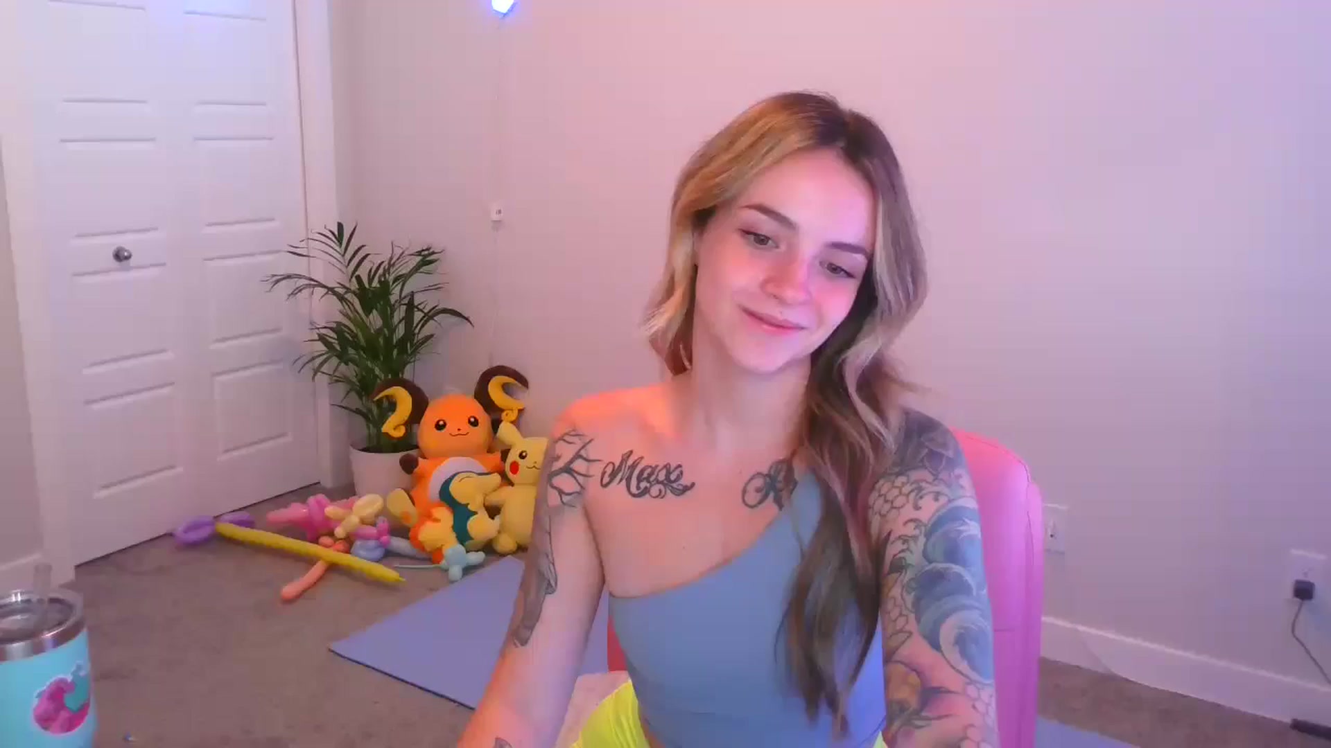 Gallery image thumbnail from puddinbunz69's myfreecams stream on, 05/14/2024, 23:17 image 19 of 20