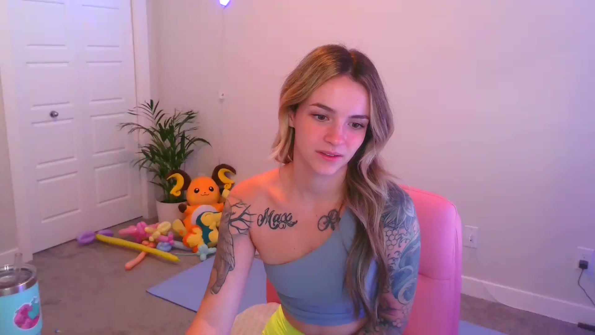 Gallery image thumbnail from puddinbunz69's myfreecams stream on, 05/14/2024, 23:17 image 15 of 20
