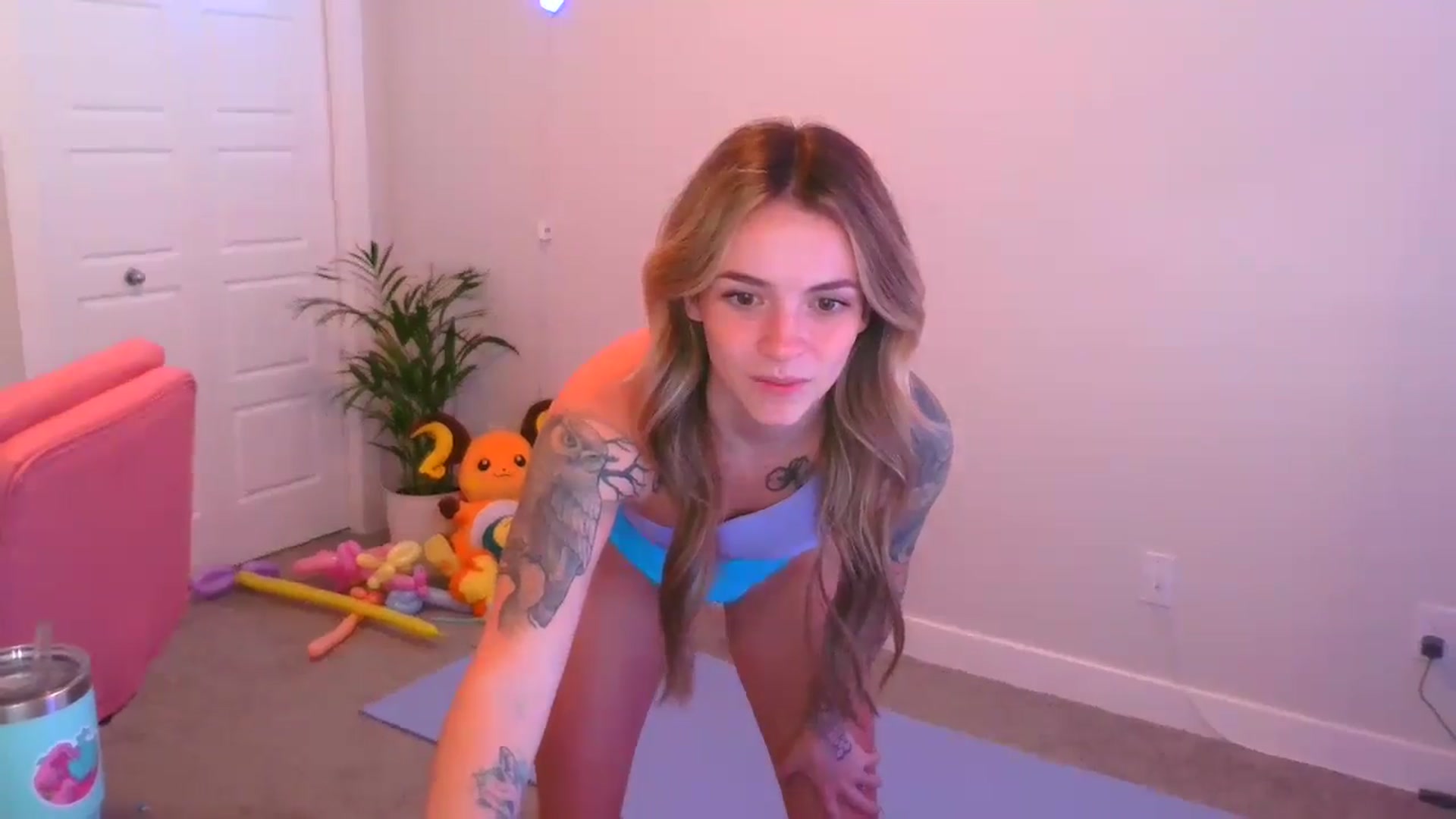 Gallery image thumbnail from puddinbunz69's myfreecams stream on, 05/14/2024, 23:40 image 16 of 20