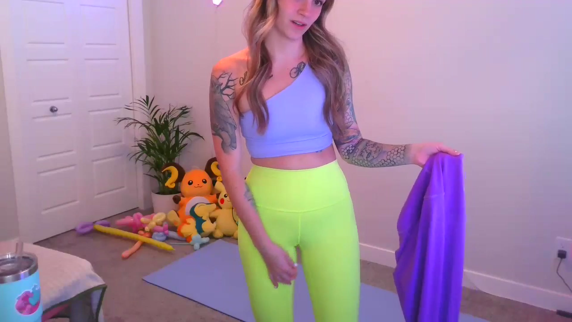 Gallery image thumbnail from puddinbunz69's myfreecams stream on, 05/14/2024, 23:40 image 6 of 20