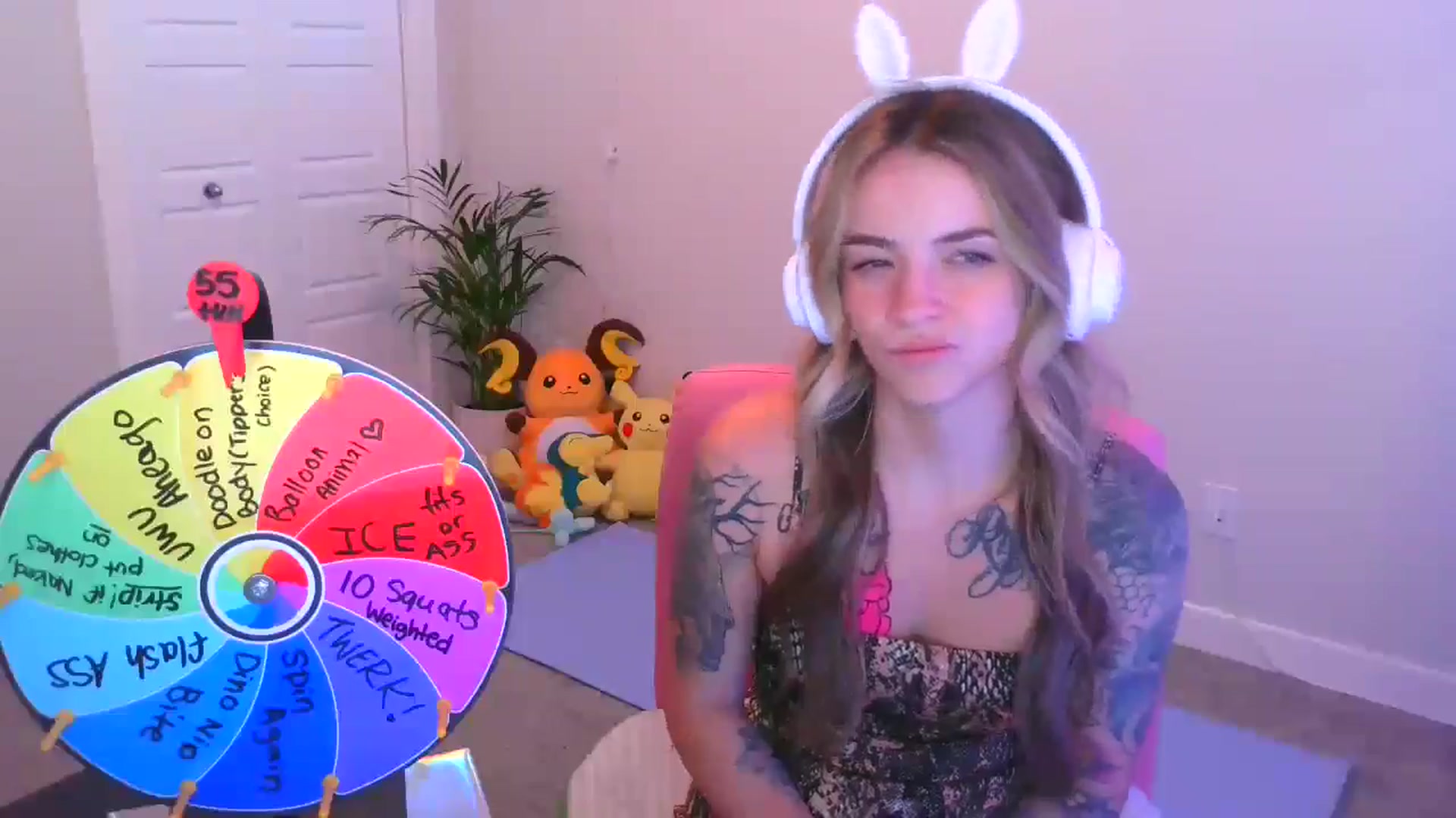 Gallery image thumbnail from puddinbunz69's myfreecams stream on, 05/15/2024, 04:32 image 4 of 20