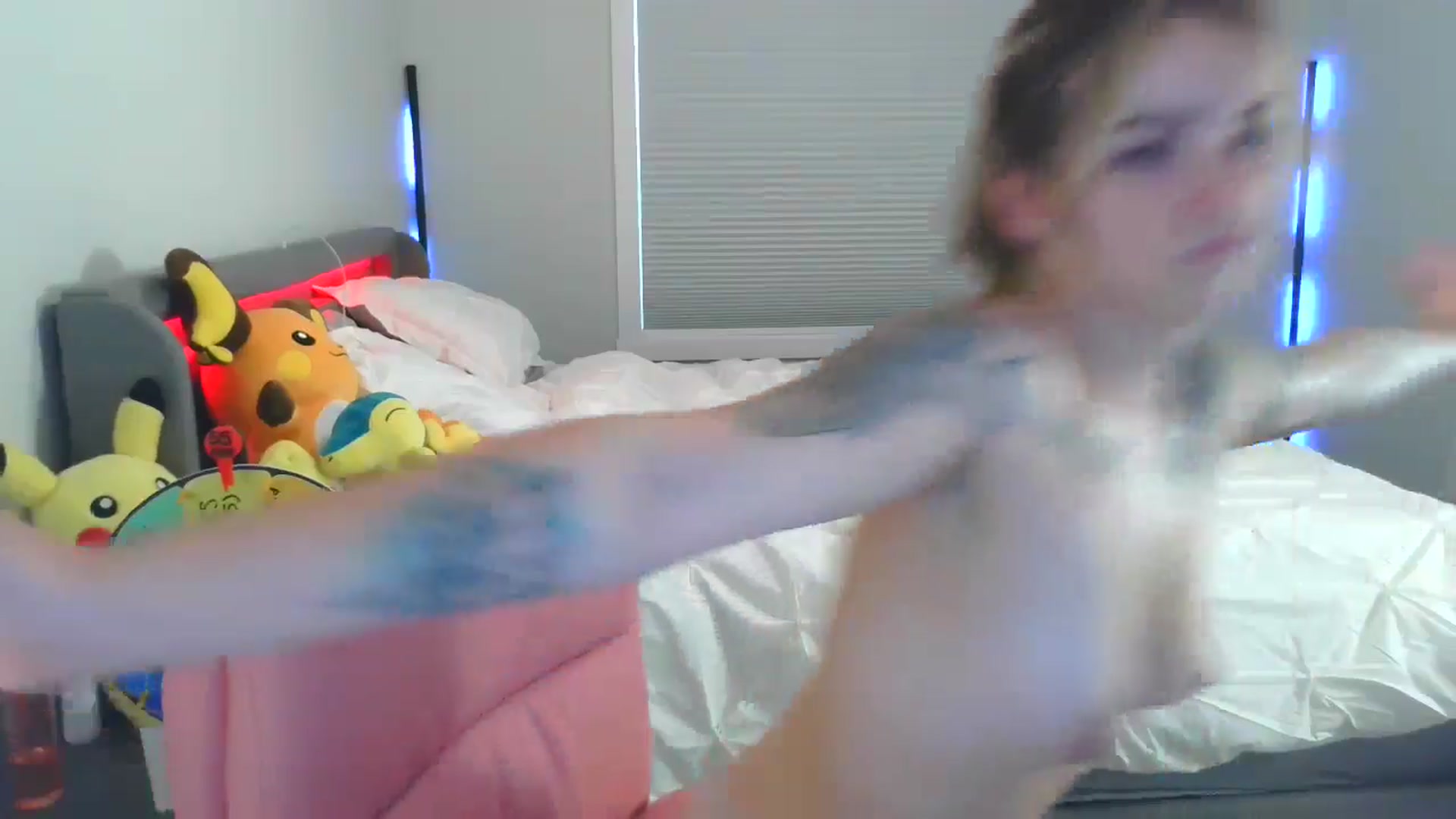 Gallery image thumbnail from puddinbunz69's myfreecams stream on, 05/21/2024, 03:23 image 10 of 20
