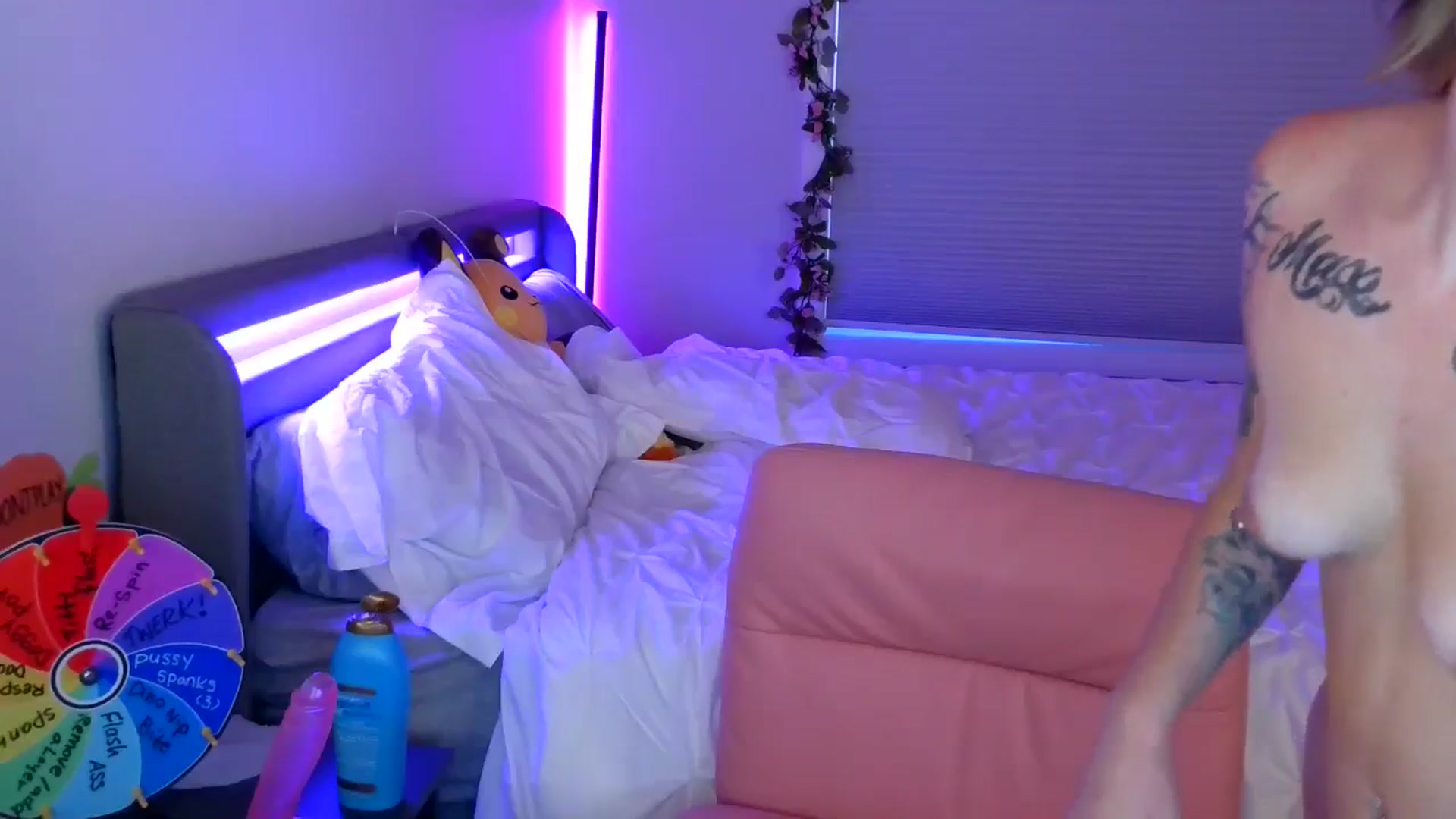 Gallery image thumbnail from puddinbunz69's myfreecams stream on, 06/02/2024, 04:05 image 4 of 20
