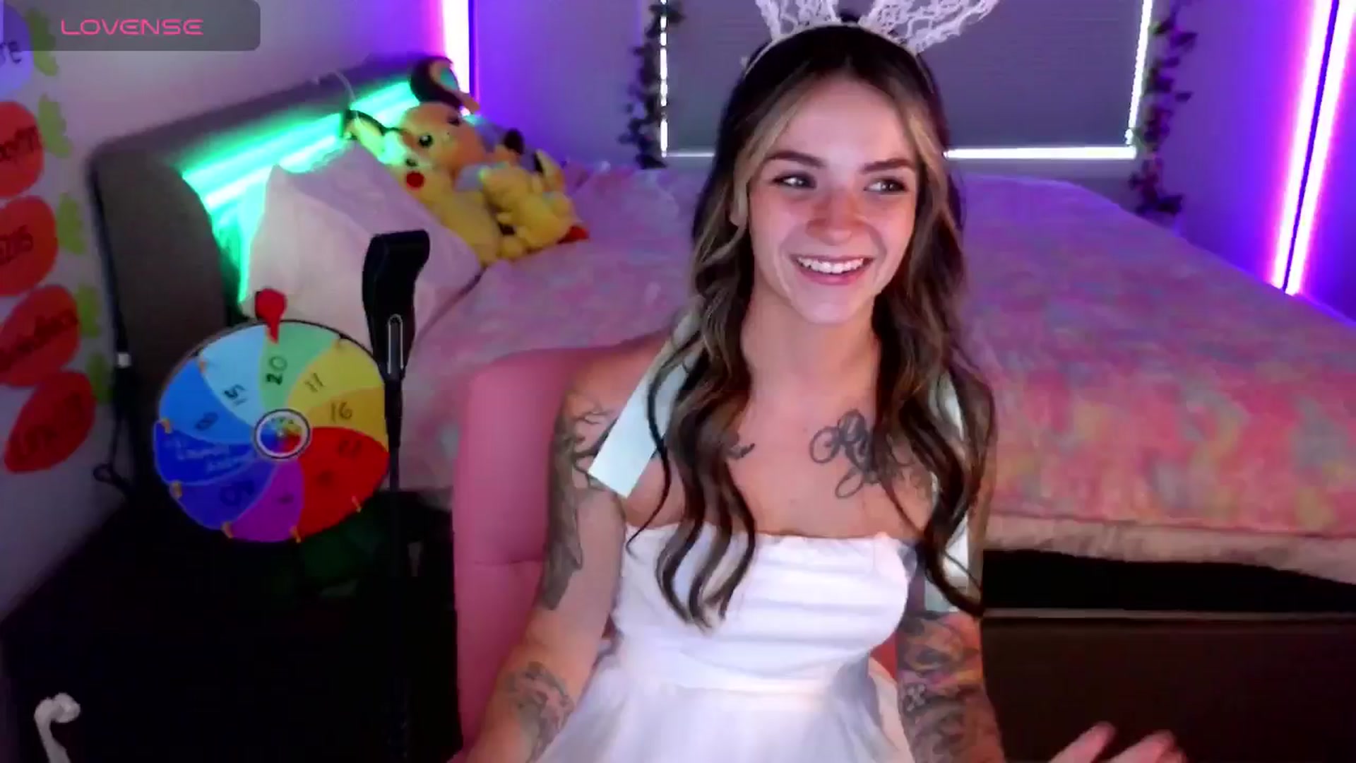 Gallery image thumbnail from puddinbunz69's myfreecams stream on, 06/13/2024, 24:24 image 13 of 20