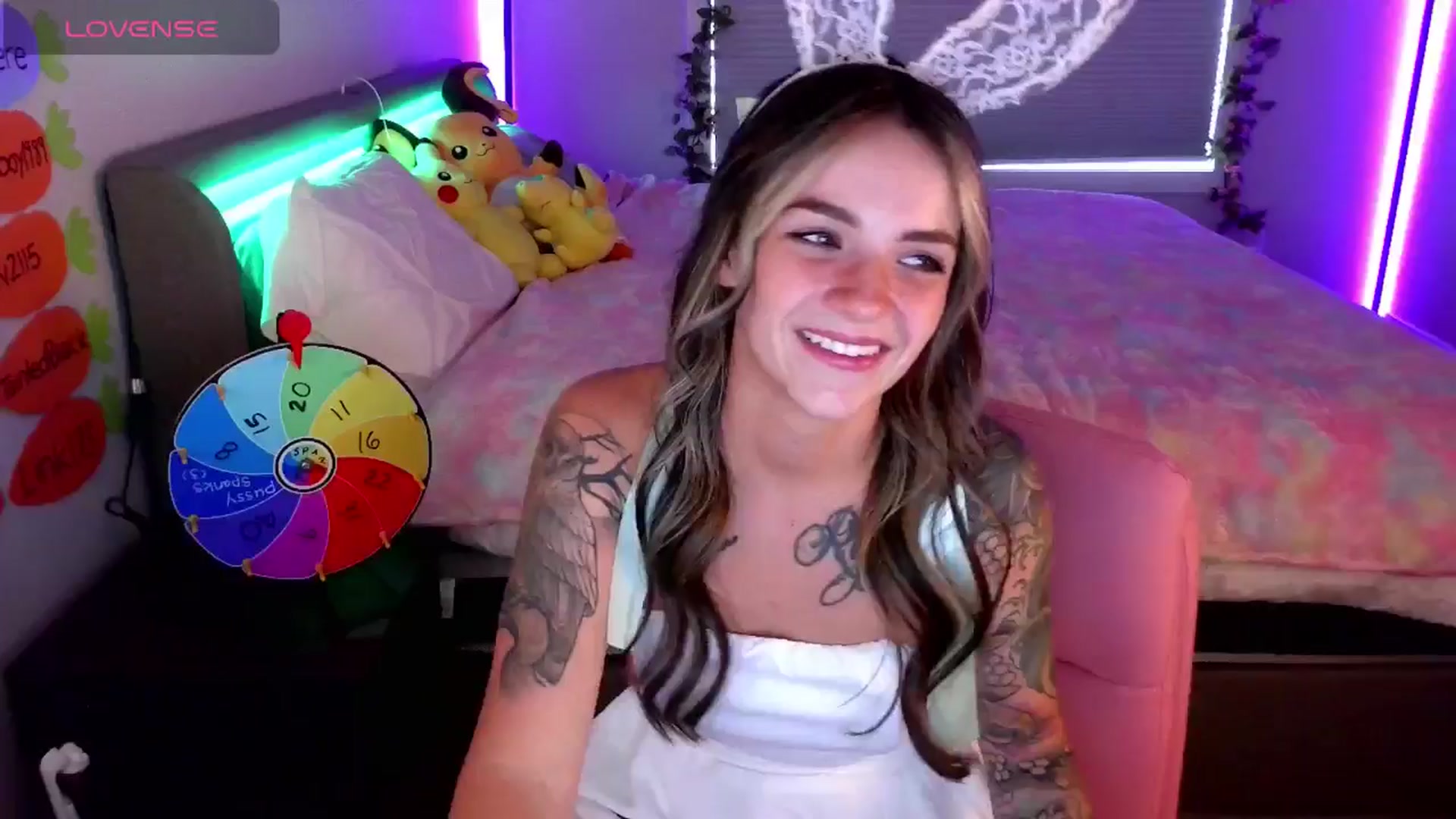 Gallery image thumbnail from puddinbunz69's myfreecams stream on, 06/13/2024, 24:24 image 14 of 20