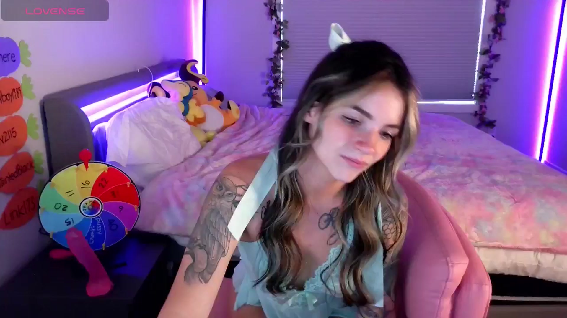Gallery image thumbnail from puddinbunz69's myfreecams stream on, 06/13/2024, 03:19 image 15 of 20