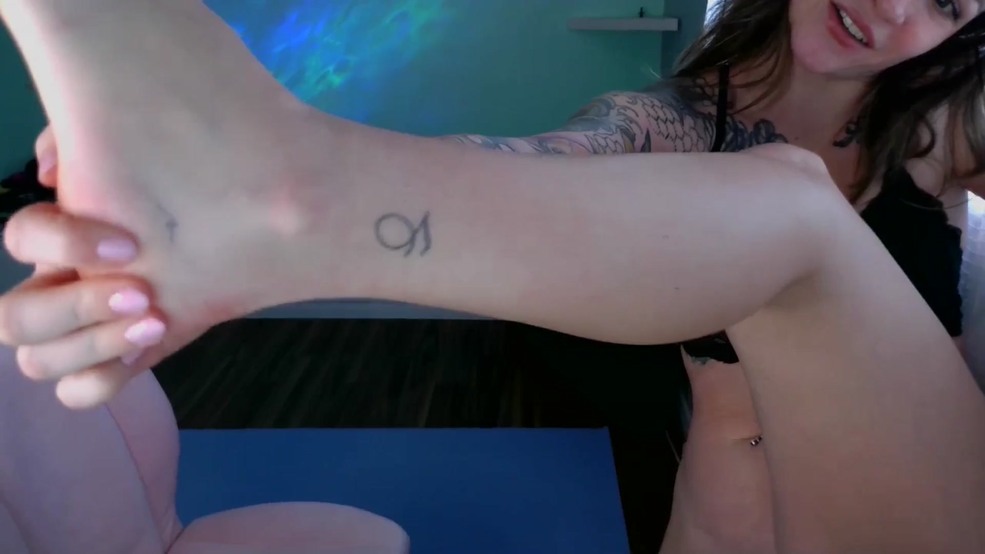 Gallery image thumbnail from puddinbunz69's myfreecams stream on, 03/29/2025, 22:32 image 5 of 20