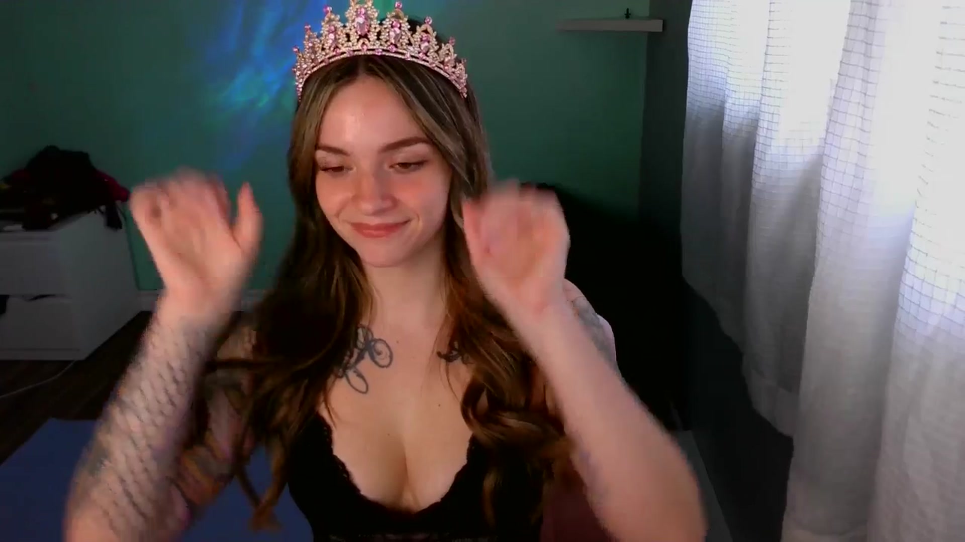 Gallery image thumbnail from puddinbunz69's myfreecams stream on, 03/29/2025, 22:32 image 13 of 20