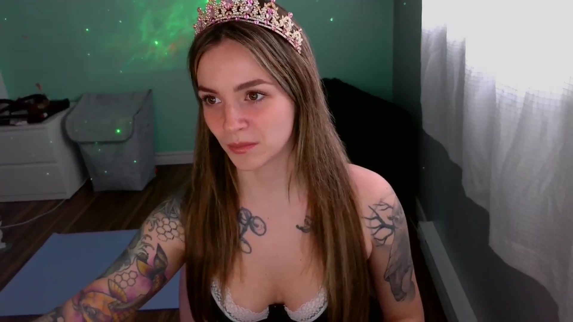 Gallery image thumbnail from puddinbunz69's myfreecams stream on, 04/01/2025, 18:20 image 4 of 20